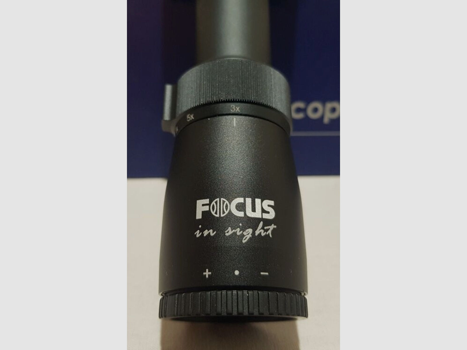 Focus	 InSight 6x