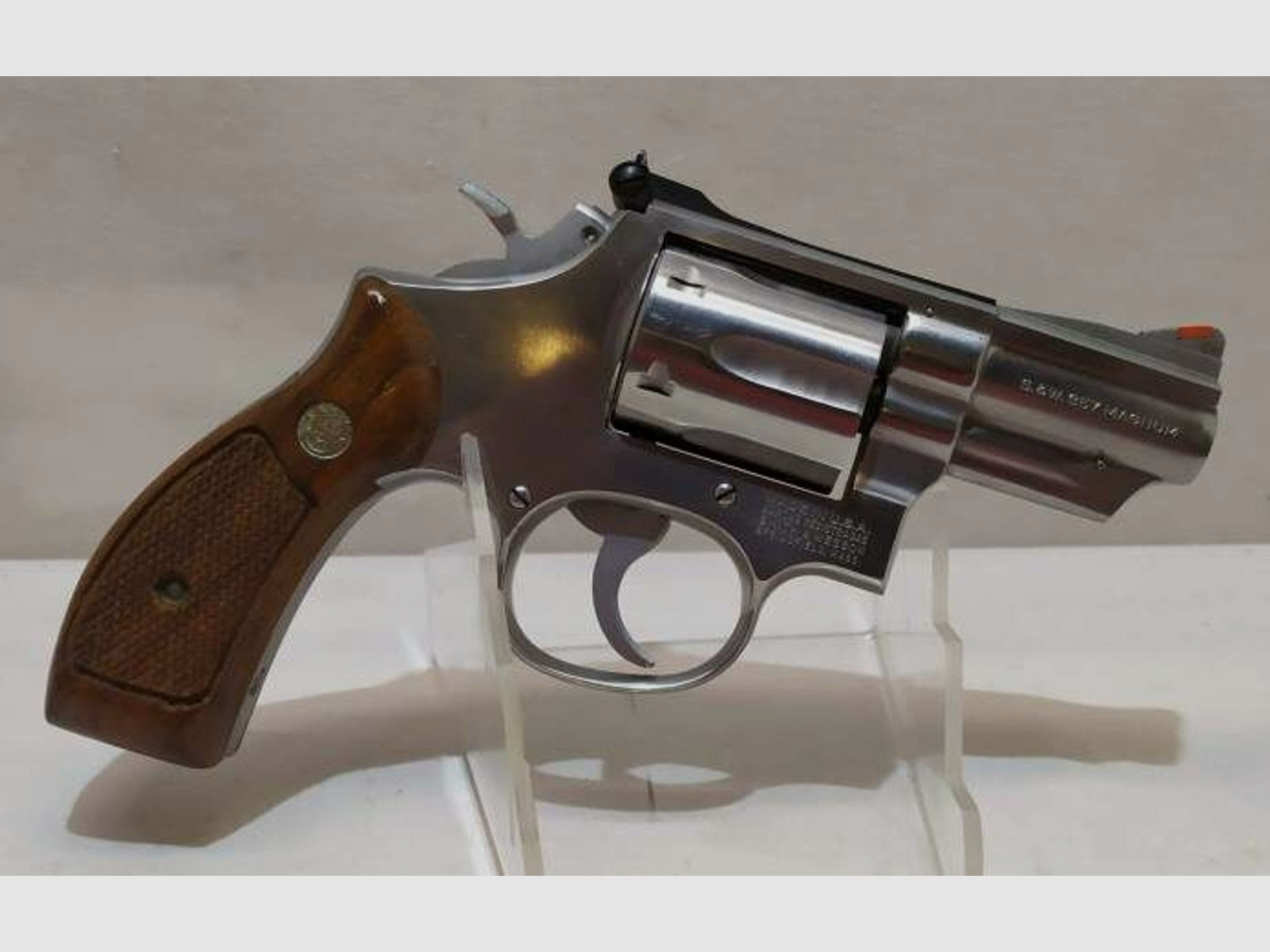 Smith & Wesson	 Modell 66
