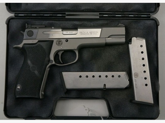 Smith & Wesson	 845 .45 Target Champion Performance Center