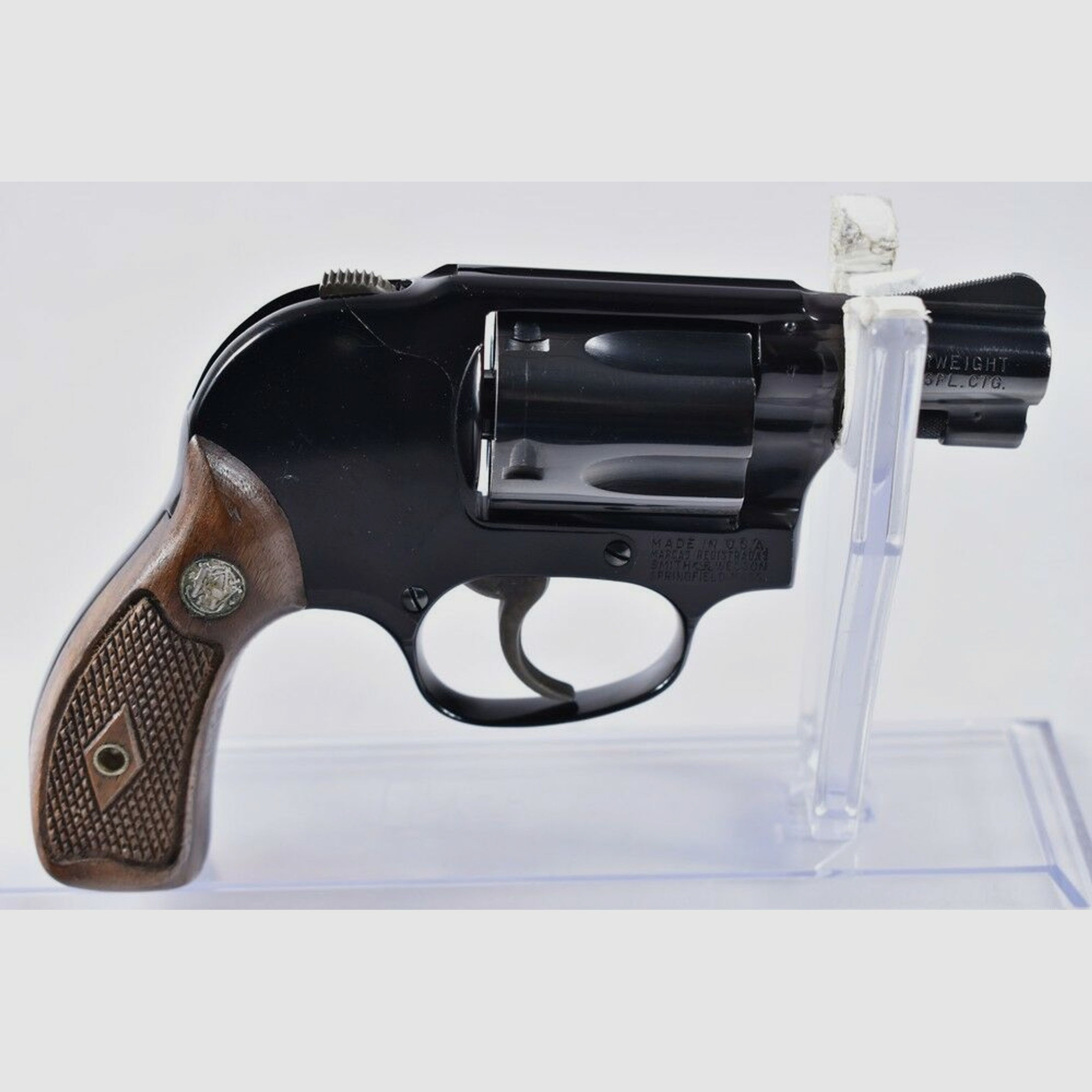 Smith & Wesson	 38