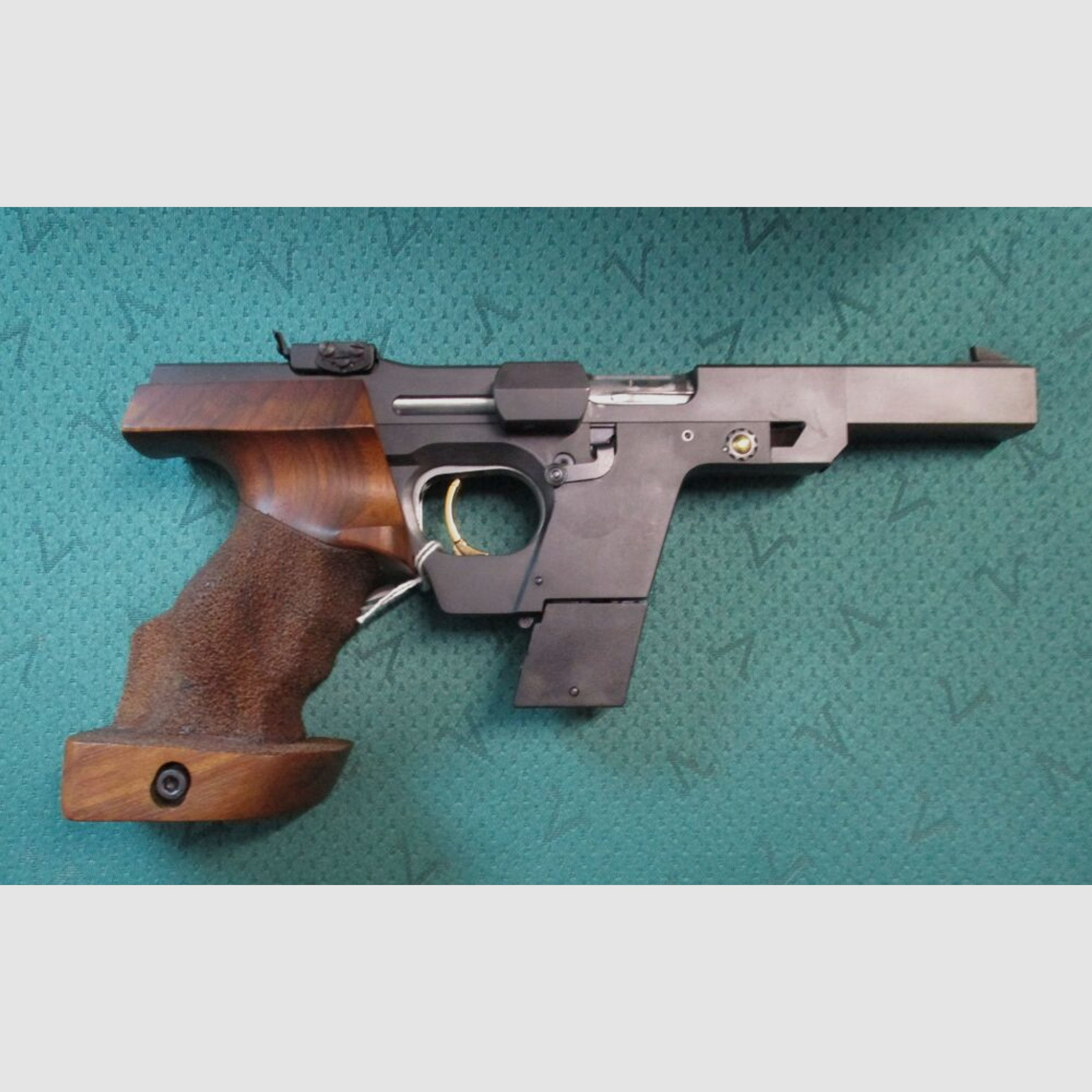 Pistole Walther GSP .32S&W long WC mit verstellbarem Griff	 GSP