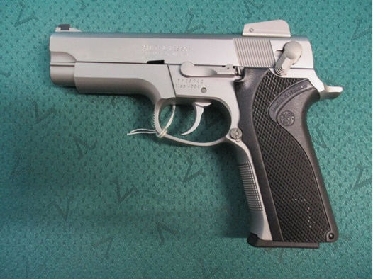 Pistole Smith & Wesson Mod. 4006 im Kaliber .40 S&W	 4006