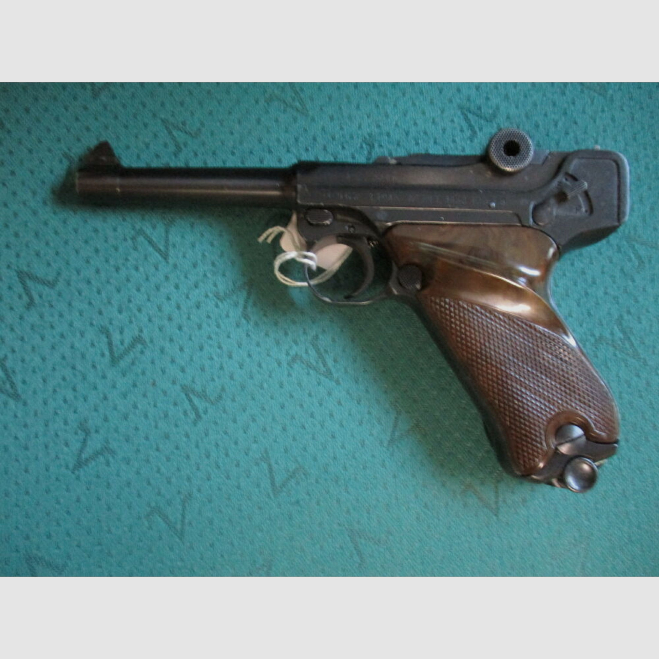 Pistole Erma KGP69 08 in .22lr Nachbau	 KGP69