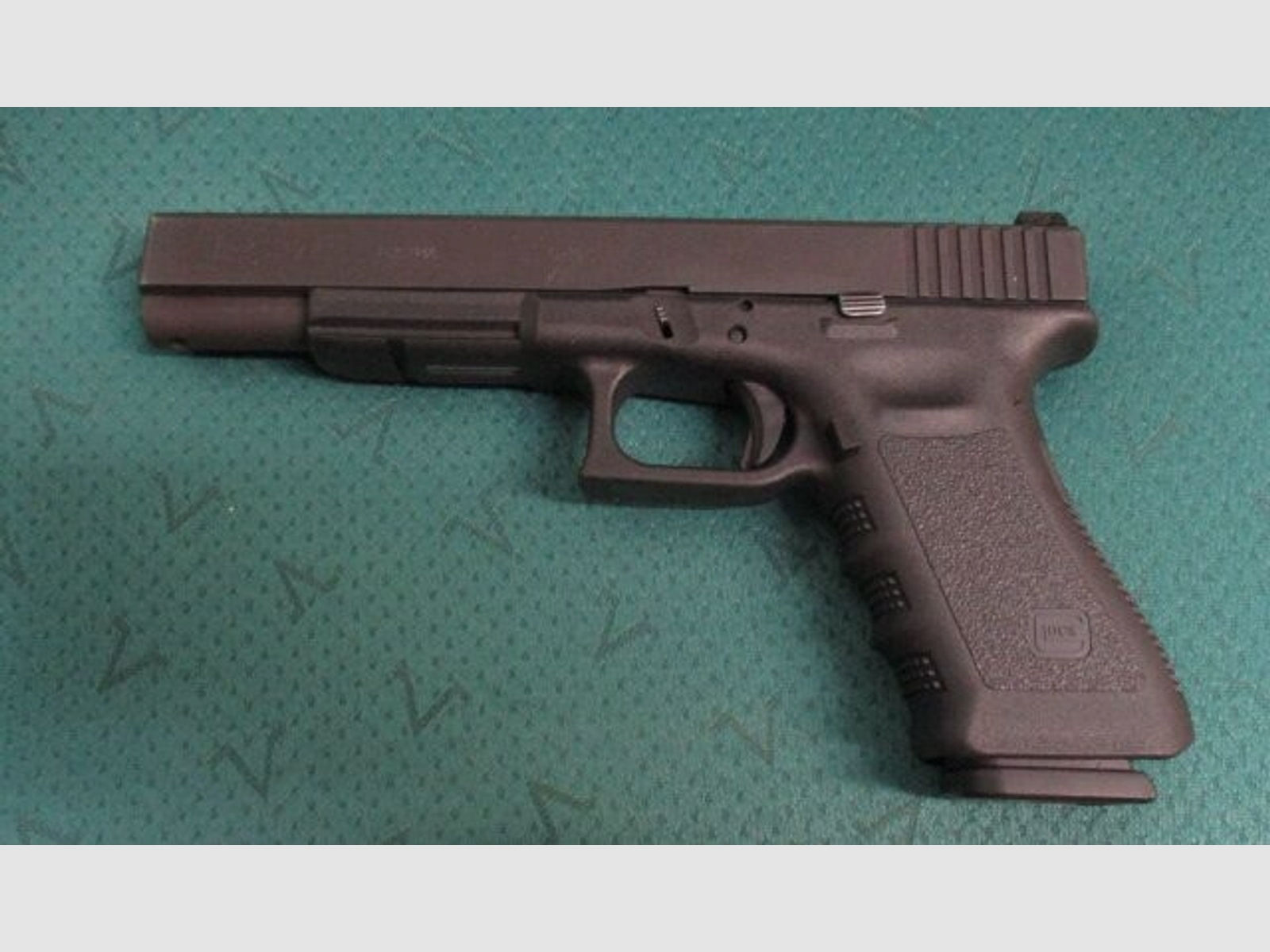 Pistole Glock 17 L 9mm Luger, 6 Zoll Lauflänge, Timney Sportabzug 1350 g	 17L