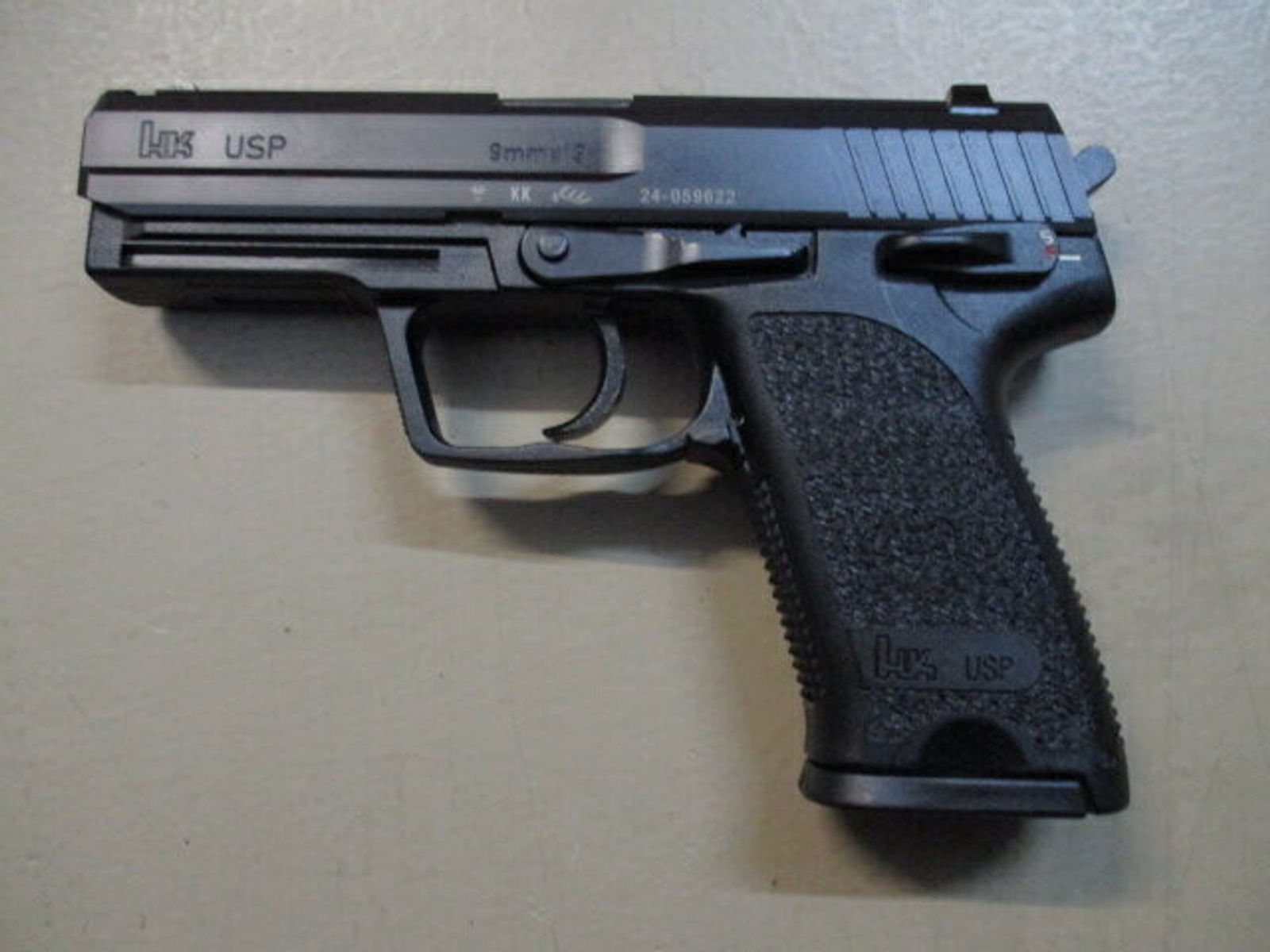 Pistole Heckler & Koch USP 9mm Luger	 USP