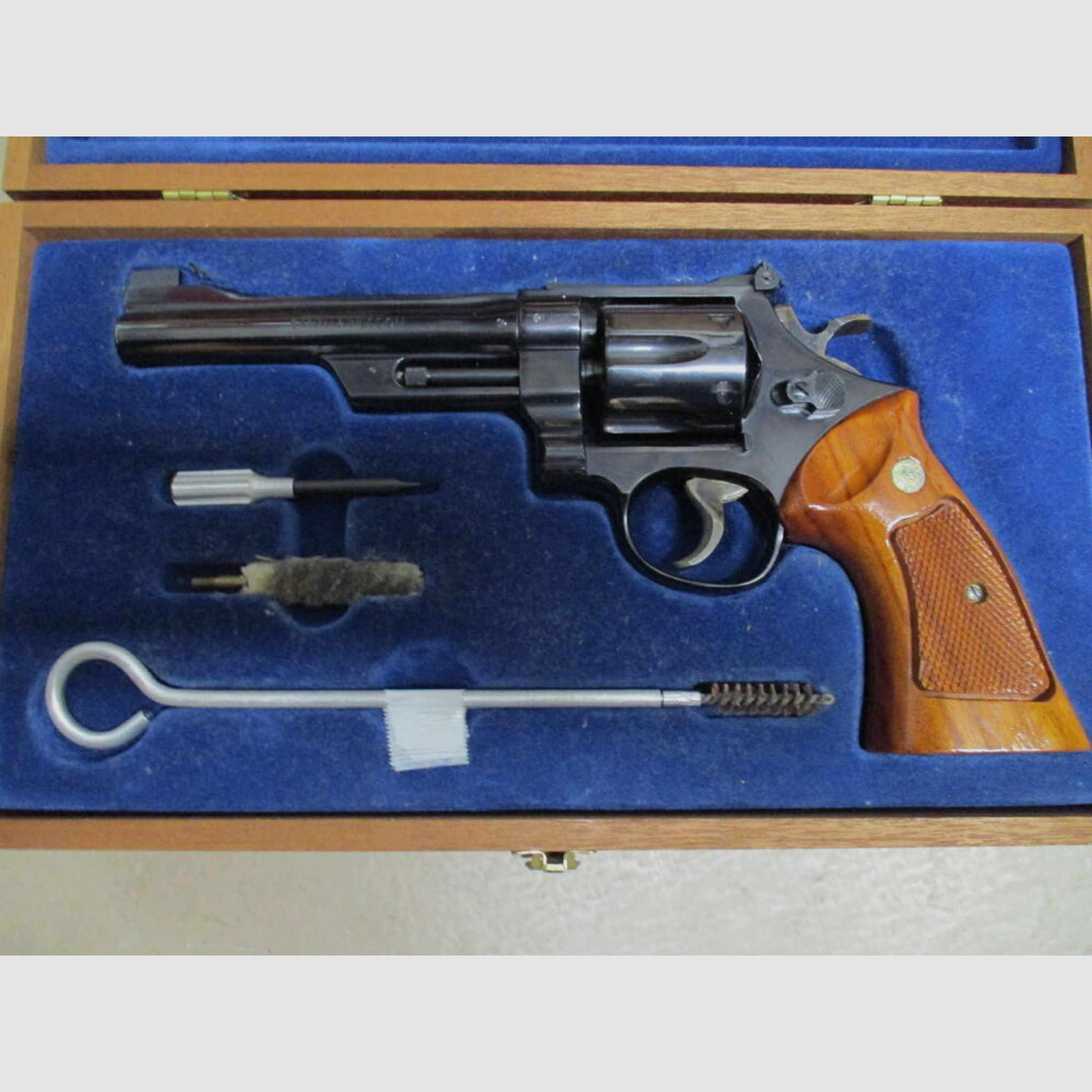 Revolver Smith & Wesson Modell 27 in Presentation Case -wie neu-	 27