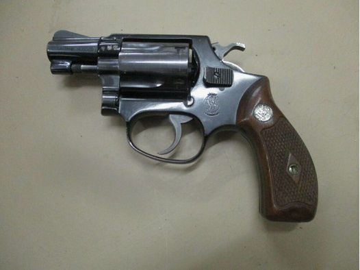Revolver Smith & Wesson Modell 37 2 Zoll	 37