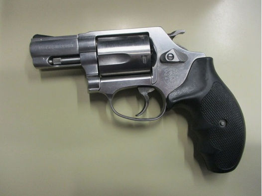 Smith&Wesson	 60