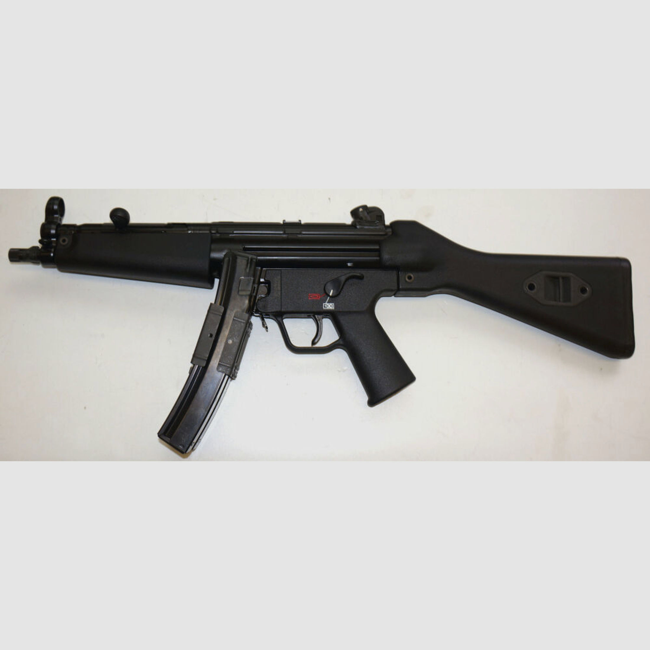 Heckler & Koch	 Magazinklammer, HK MP5; HK SP5; SAR M41/05 und Baugleiche, neu, original Heckler & Koch Fertigung