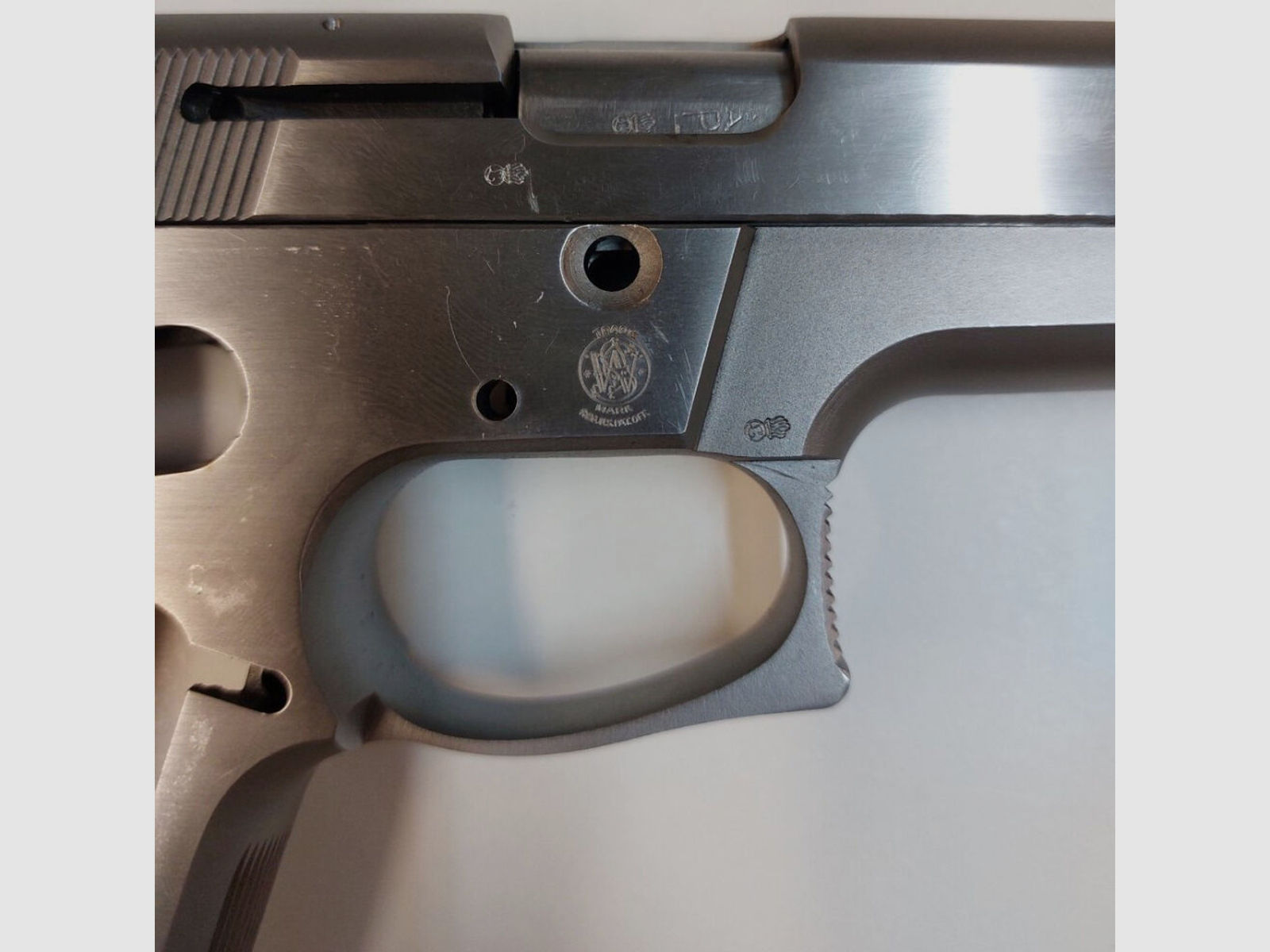 Smith & Wesson	 Defekt Pistole Smith & Wesson Mod.659 im Kaliber 9x19 (Bestehend aus Lauf,Verschluss,Griffstück)