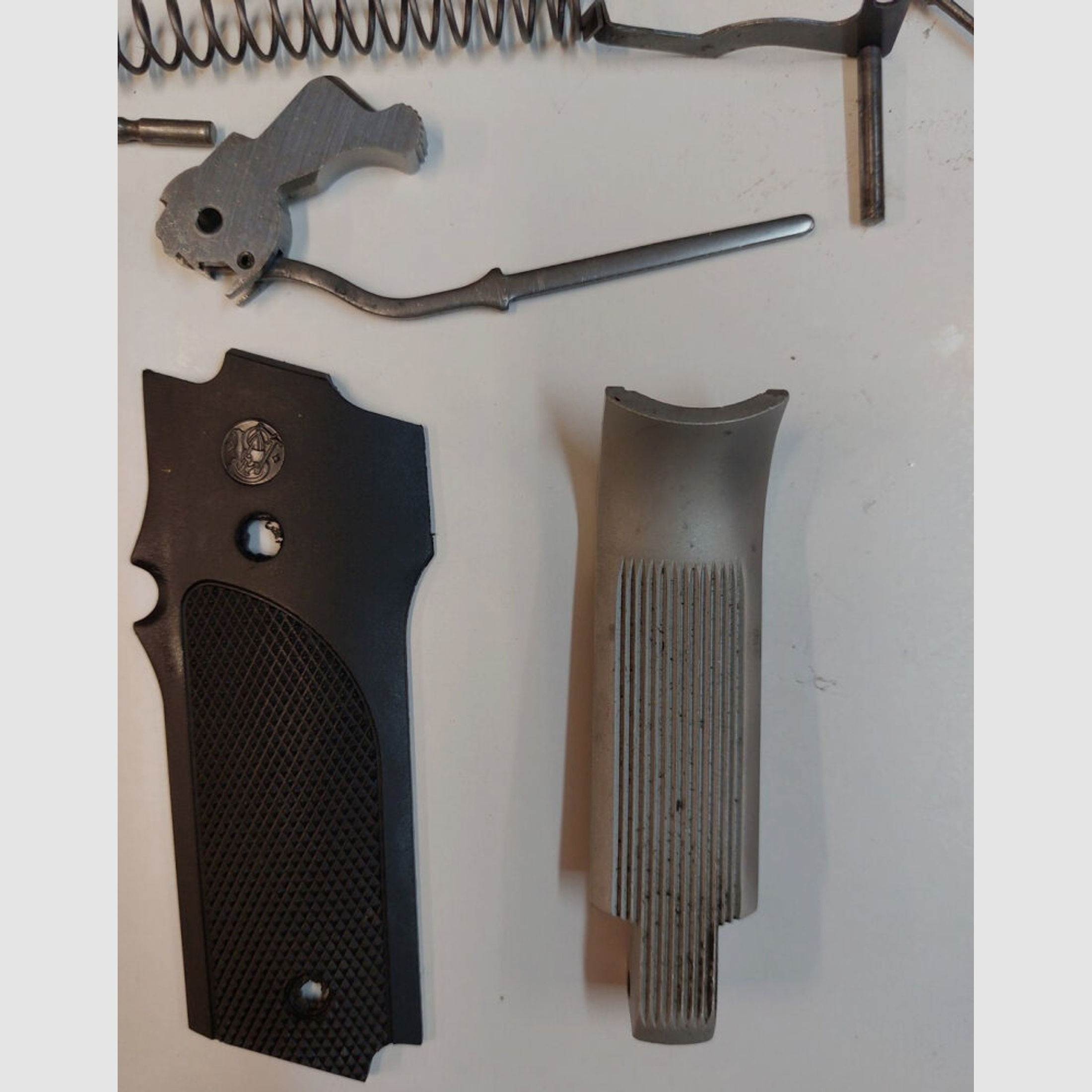 Smith & Wesson	 Teilesatz/Parts-Kit/Ersatzteile-Set Pistole Smith & Wesson Mod.659 Kal.9x19/9mm Para