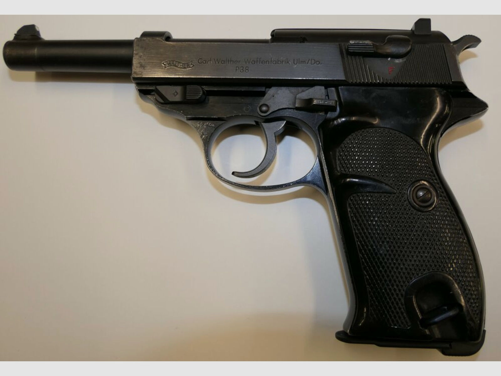 Waffenfabrik Walther Ulm Donau	 Pistole Walther P38 im Kaliber 9mm Para Inkl. Zubehör
