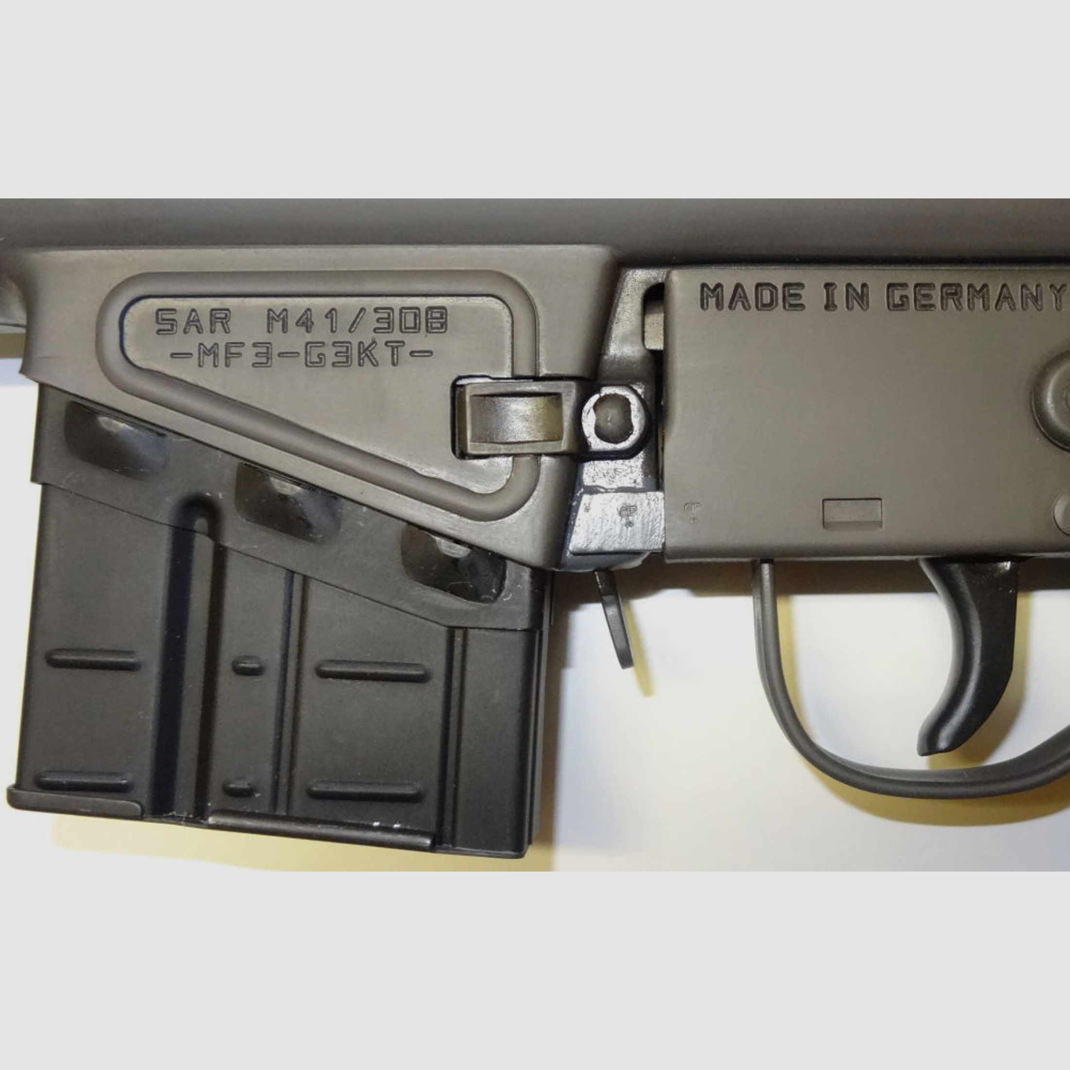 Schwaben Arms GmbH	 SAR M41 Umbausatz Magazinhalter Unten für z.B. HK41, HeGe308, MKE, G3, Klone