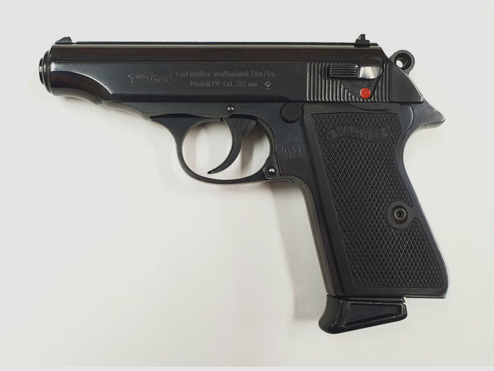 Walther	 Carl Walther PP Waffenfabrik Ulm/Do. Kaliber 7,65mm Browning Stempel Nds Polizei Niedersachsen