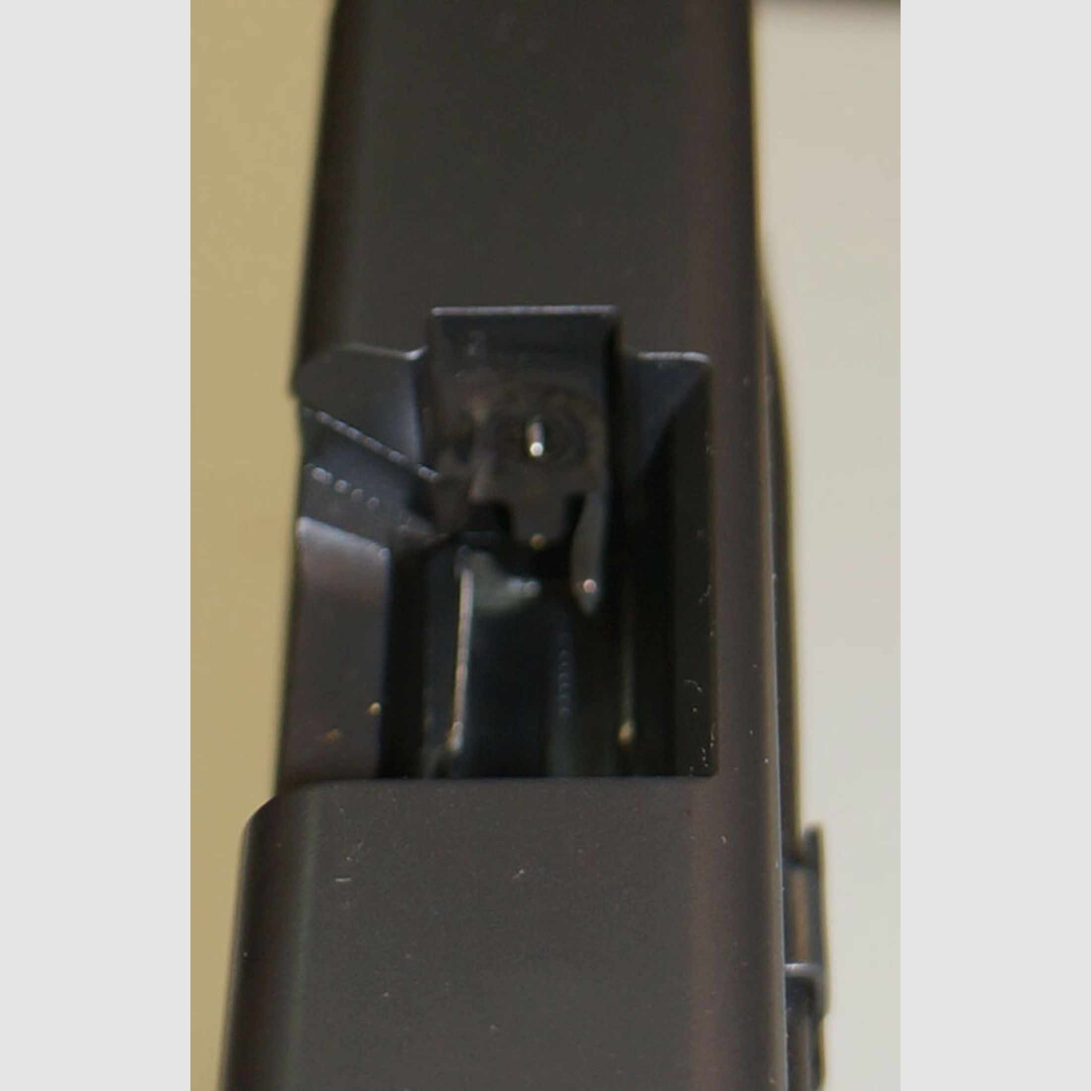 Glock	 Pistole Glock 17 Gen4 im Kaliber 9mm Para ( 9x19 ) Inkl. Zubehör