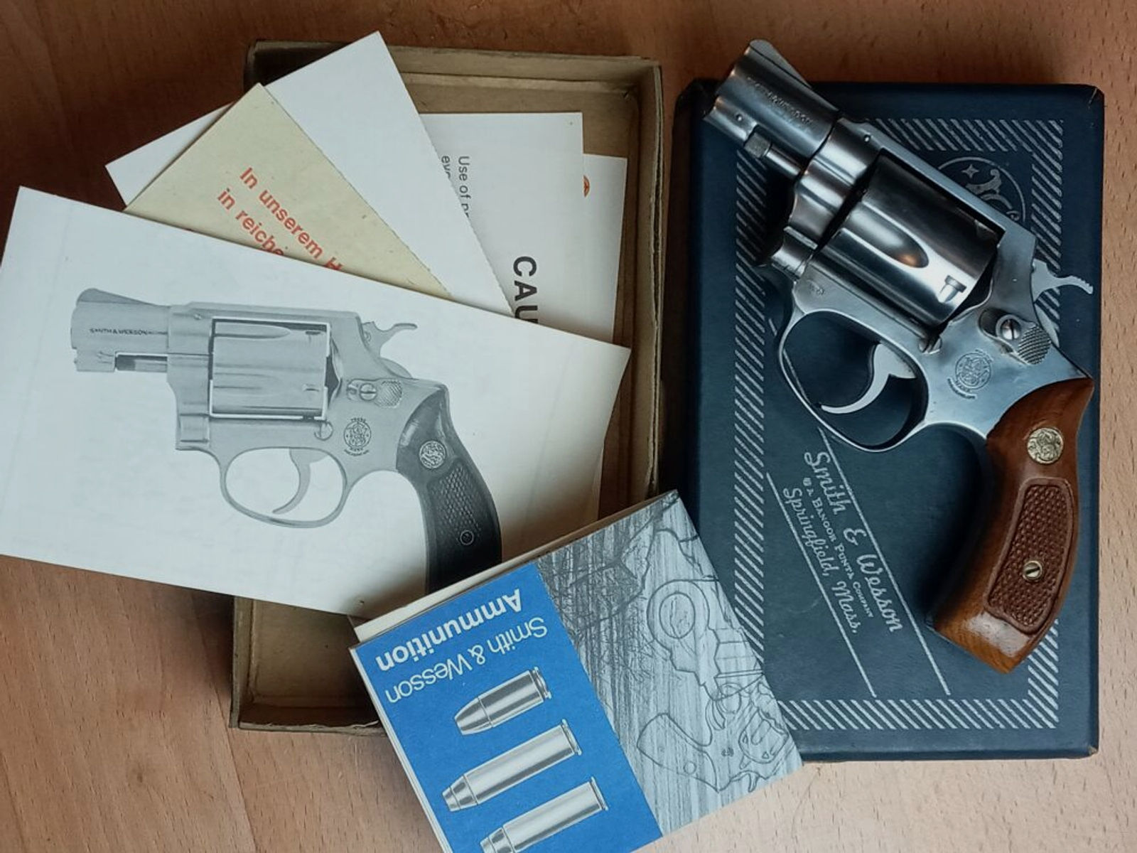 Smith & Wesson	 Model 60