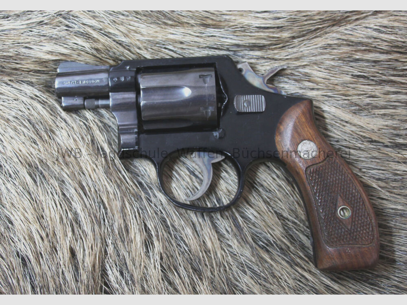 Smith & Wesson 12-2