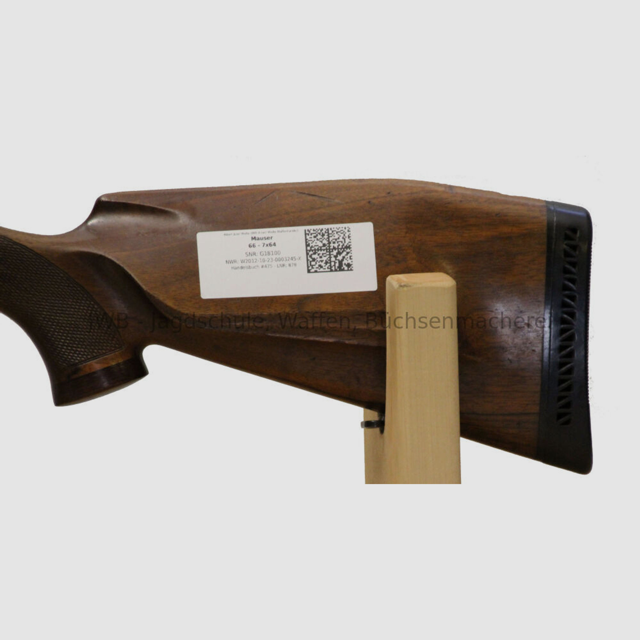 Mauser 66 mit Zeiss Diavari mit beleuchtetem Absehen	 7x64