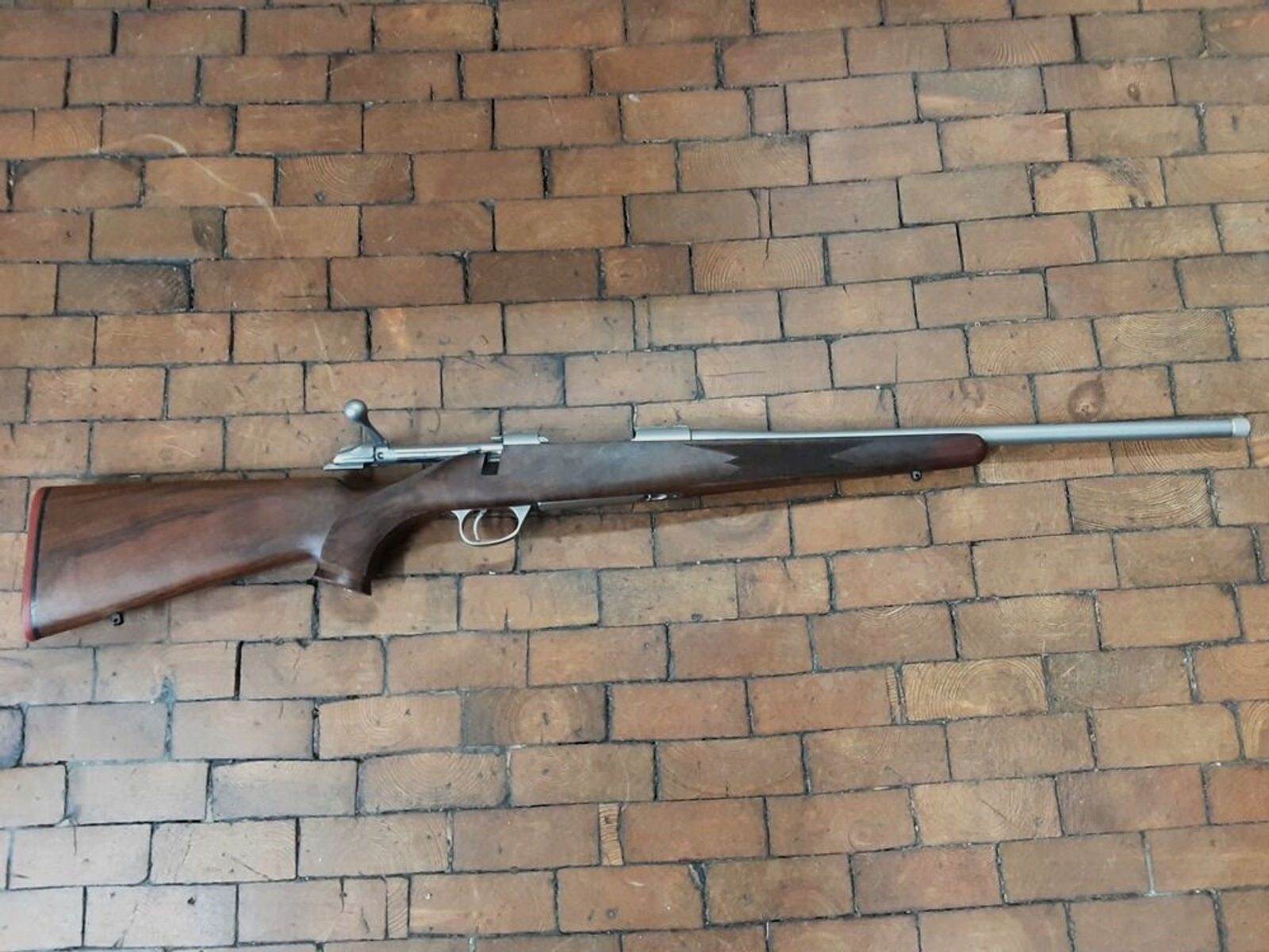Sako	 Hunter 85 - 8x57IS Mauser