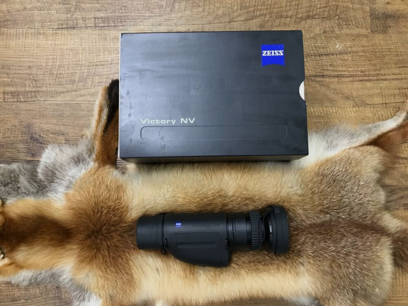 Zeiss	 Victory NV 5,6x62T*