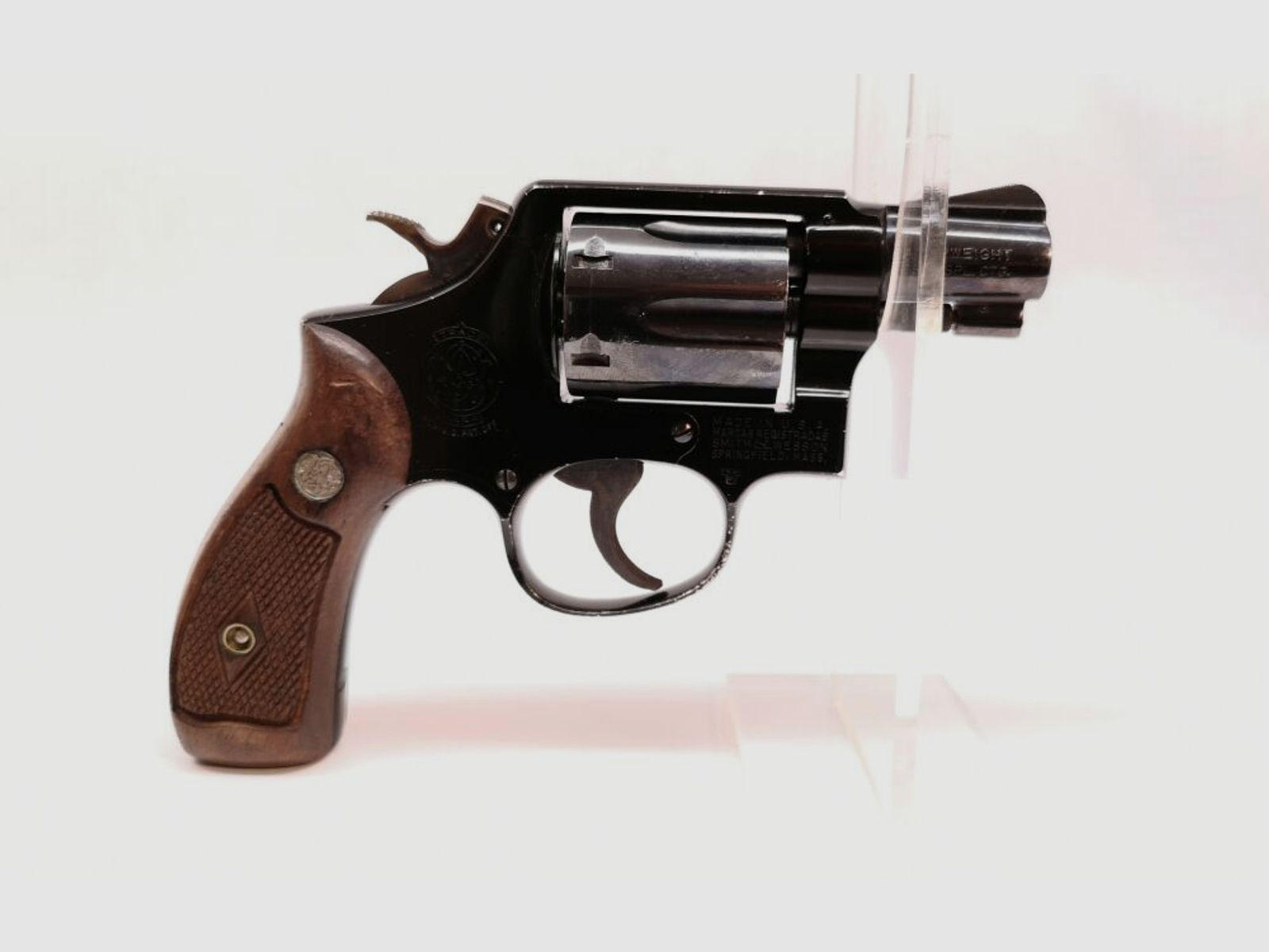 Smith & Wesson	 Mod. 17-1, kurze Fangschusswaffe, mit 50mm Lauf