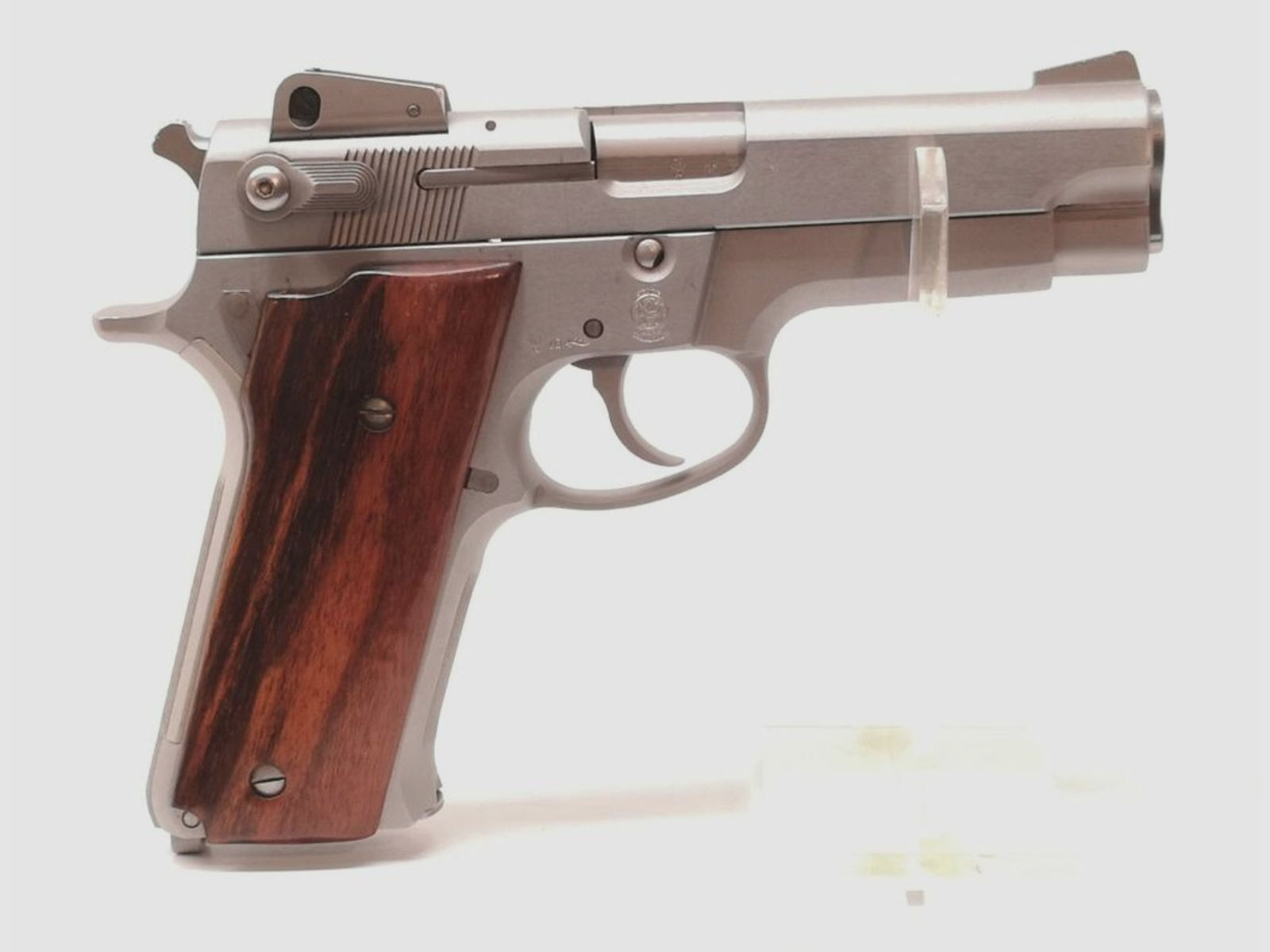Smith & Wesson	 659