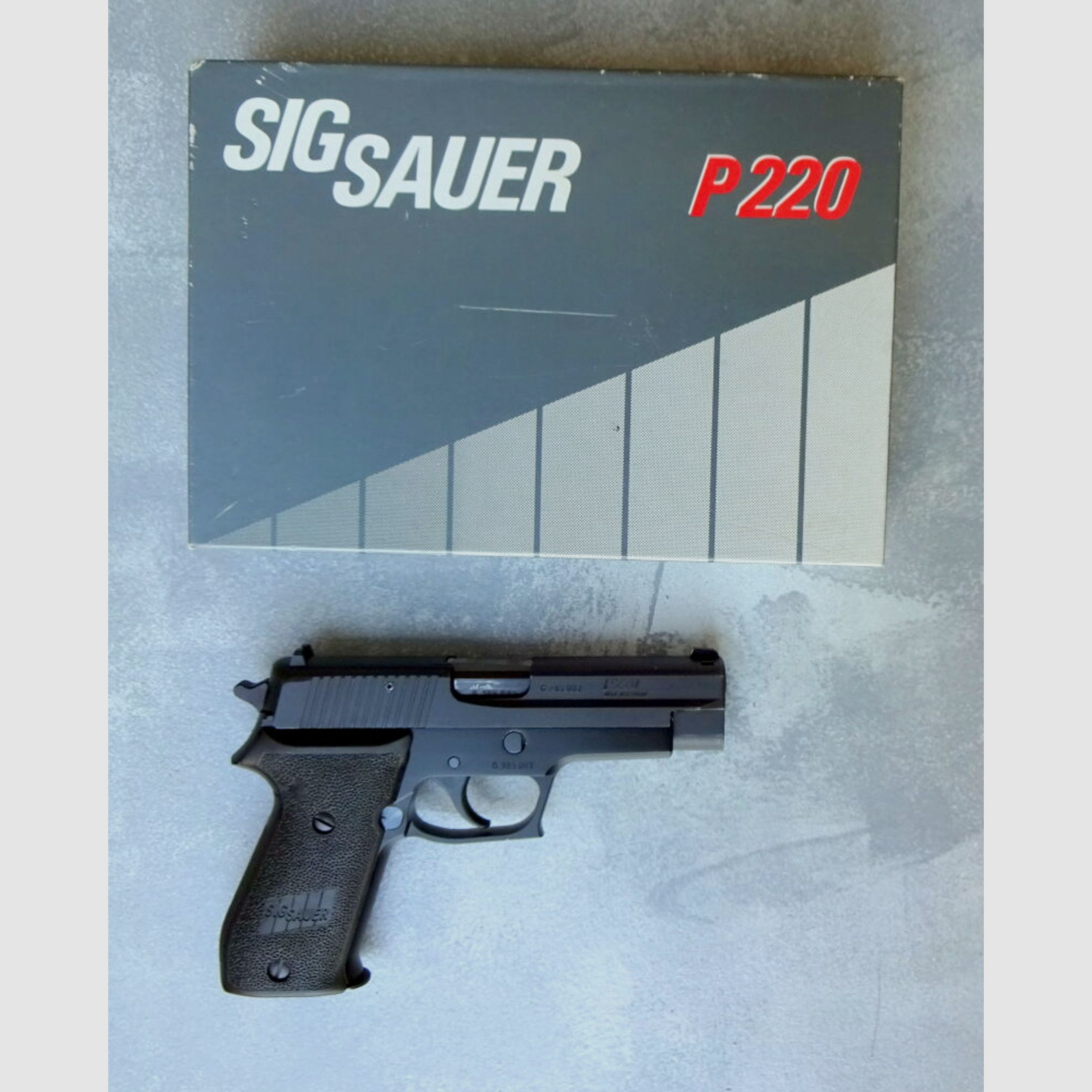 SIG Sauer	 P 220-1