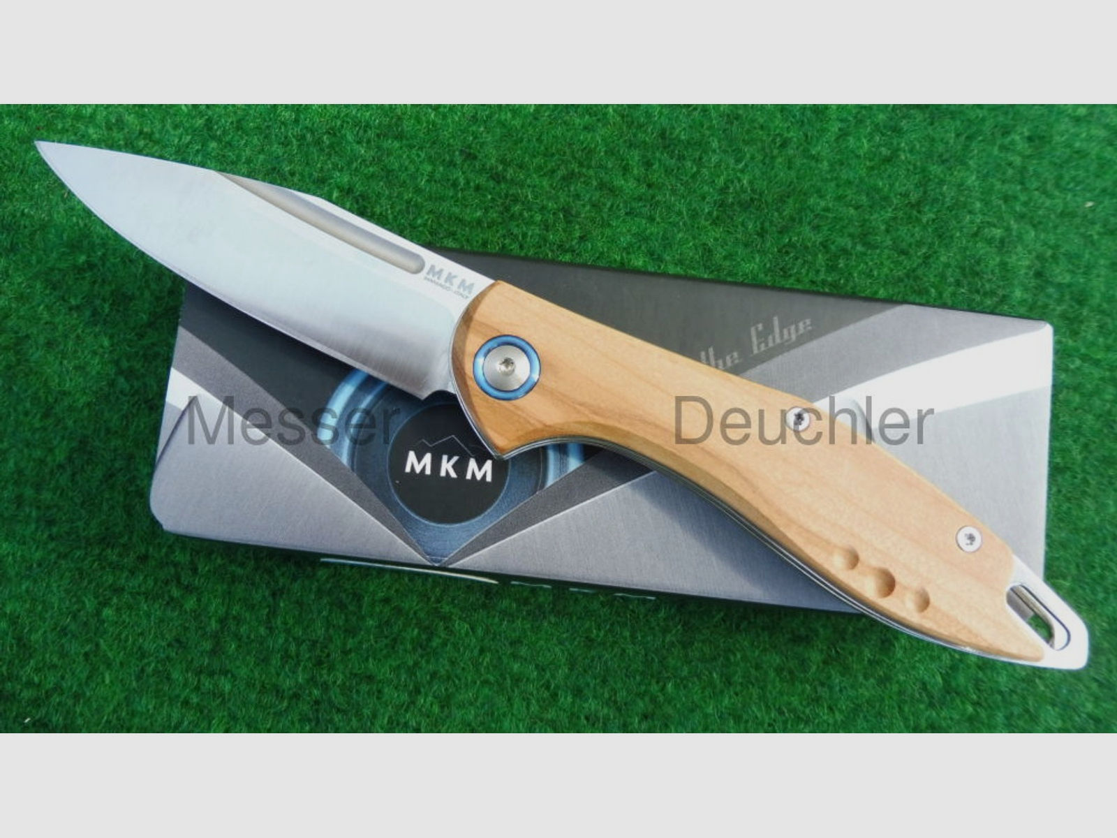 MKM Maniago Knife Makers	 MKM FARA M390 Messer Stahl Olivenholz Design by Lucas Burnley