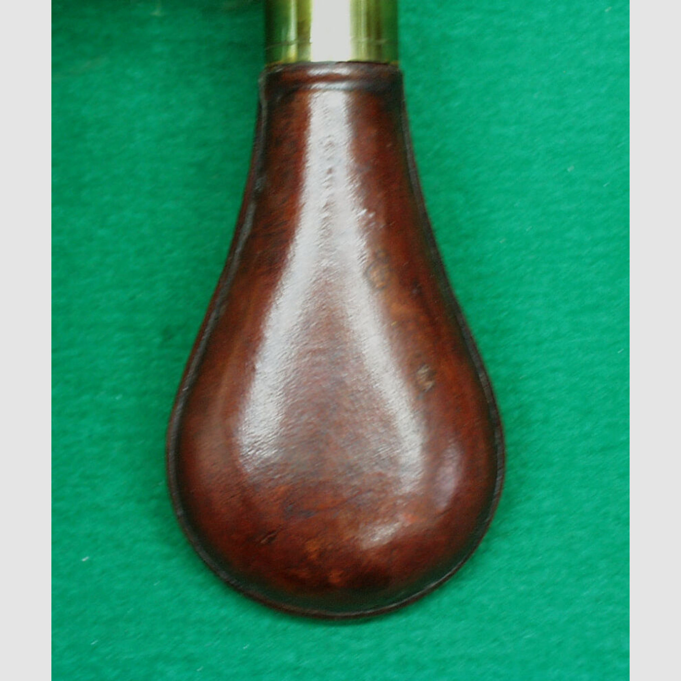 Indien	 Pulverflasche, Leder