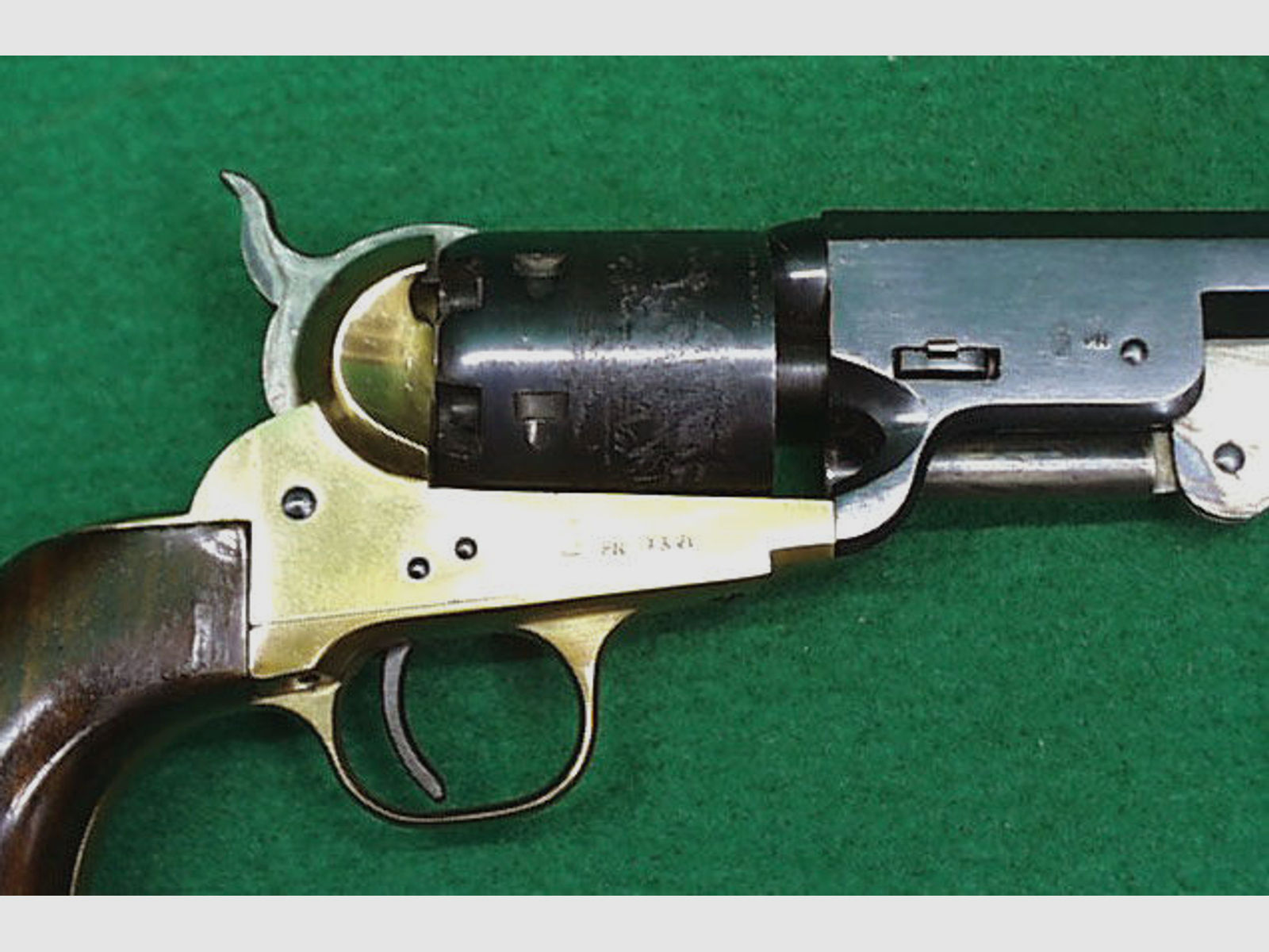 Uberti	 Revolver Colt 1851 Navy  Kal.36 Perk