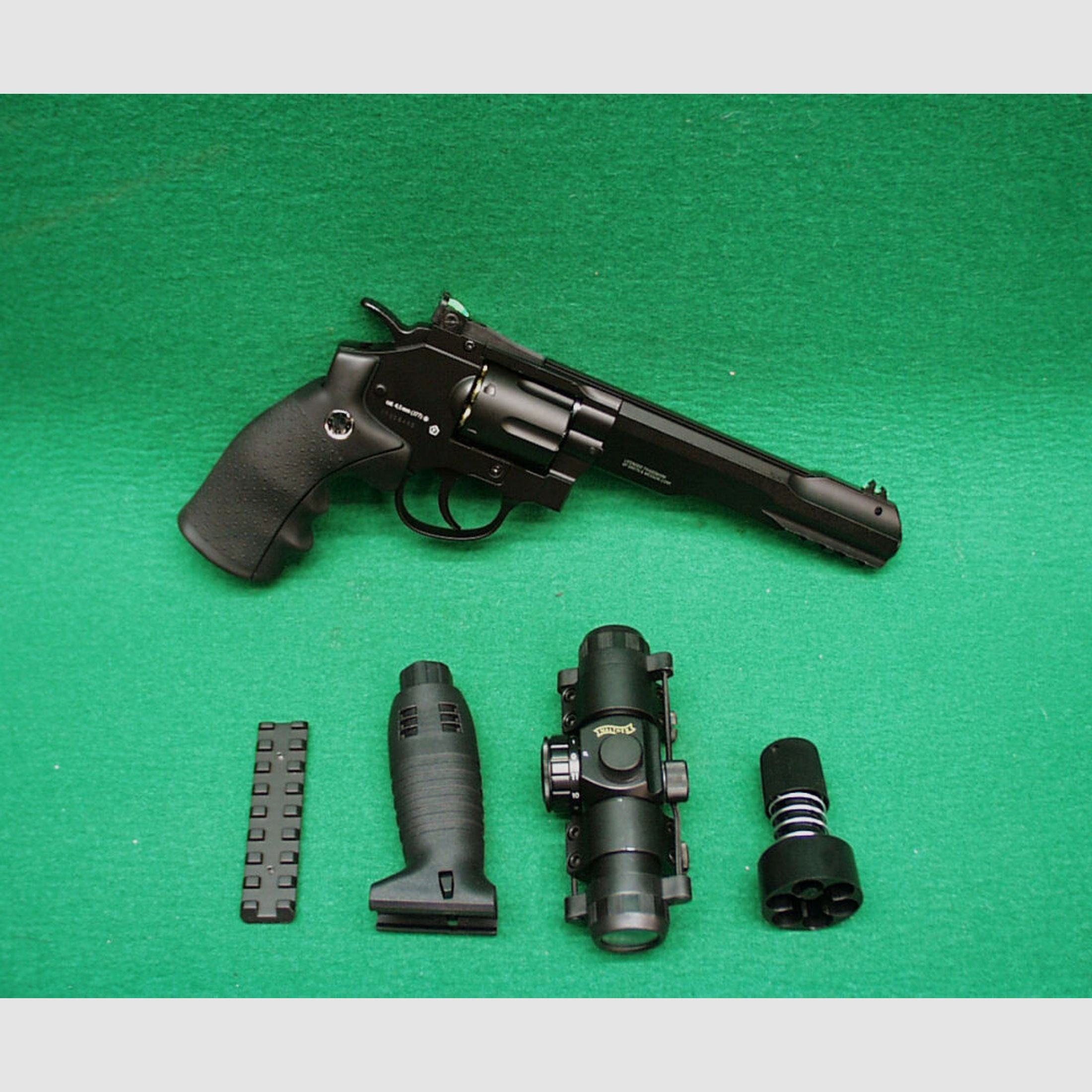 Smith&Wesson	 S&W Mod. 327 TRR8 I CO2 Revolver
