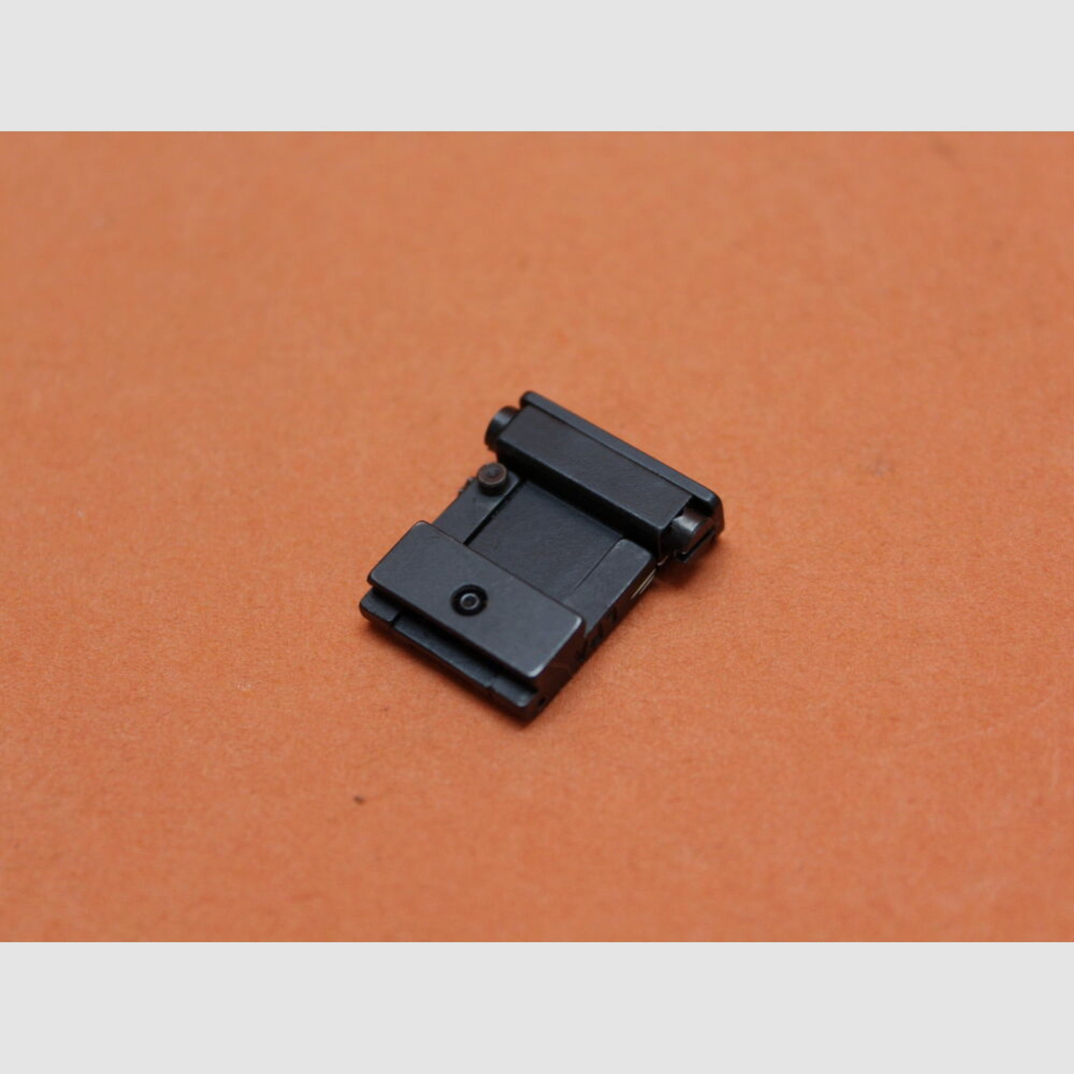 SIG Sauer	 SIG Sauer: Mikrometervisier LPA (TPU) für P226LDC Kimmenblatt 2-Dot mit Kontrastpunkten
