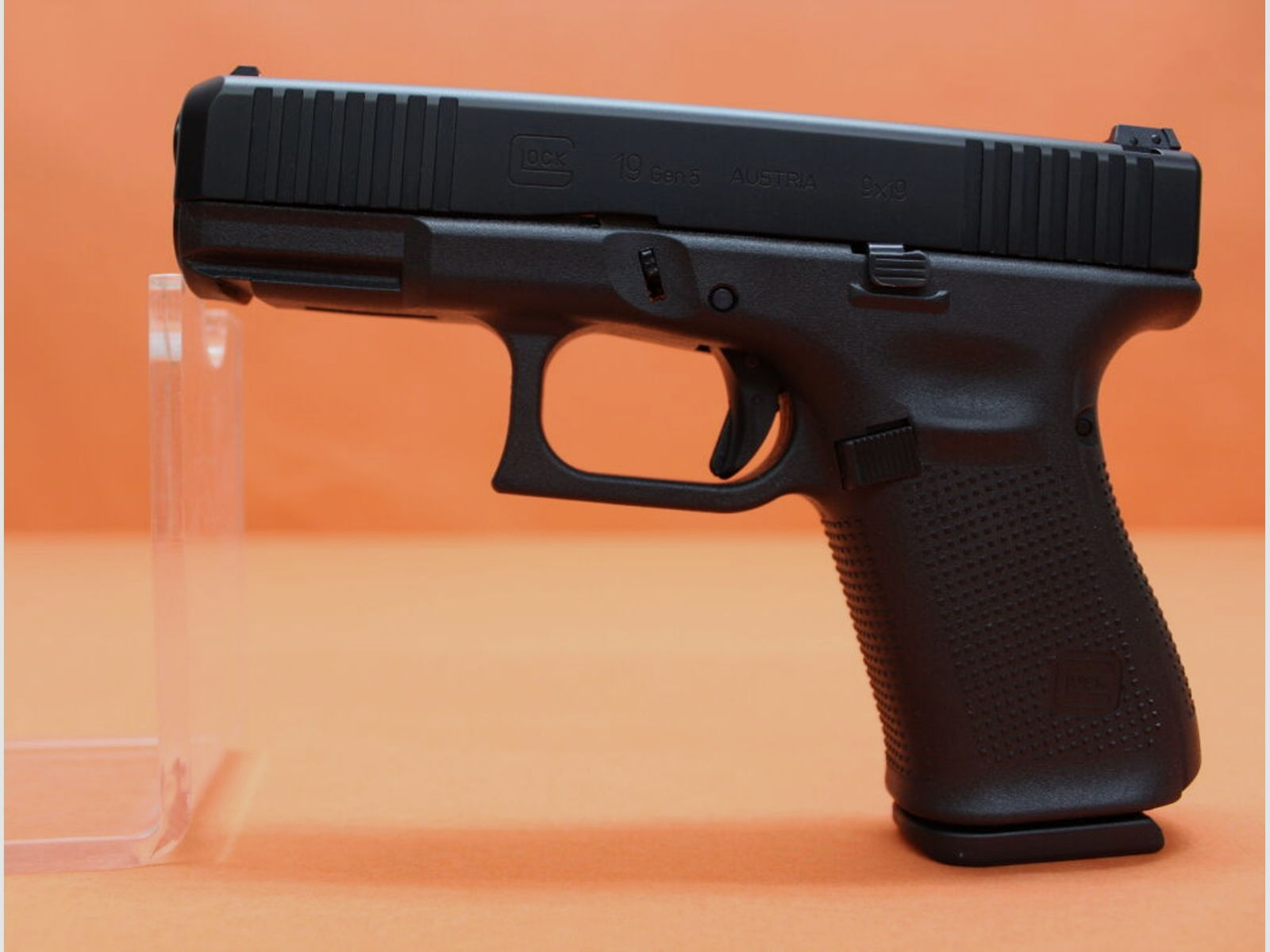 Glock	 Ha.Pistole 9mmLuger Glock19 Gen5 102mm Lauf/ Reservemagazin (9mmPara/9x19)