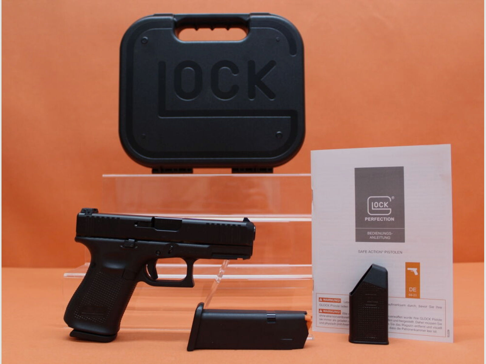 Glock	 Ha.Pistole .40S&W Glock 23 Gen5 102mm Lauf/ Front Serrations/ Reservemagazin