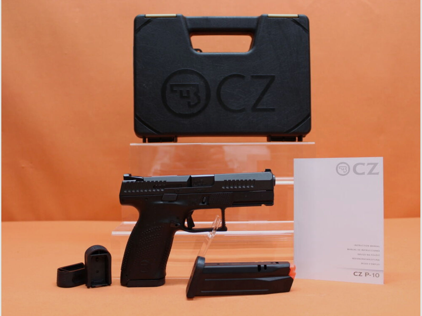 CZUB	 Ha.Pistole 9mmLuger CZUB CZ P-10 C 102mm Lauf/ Polymer-Griffstück/ Reservemagazin (9mmPara/9x19)