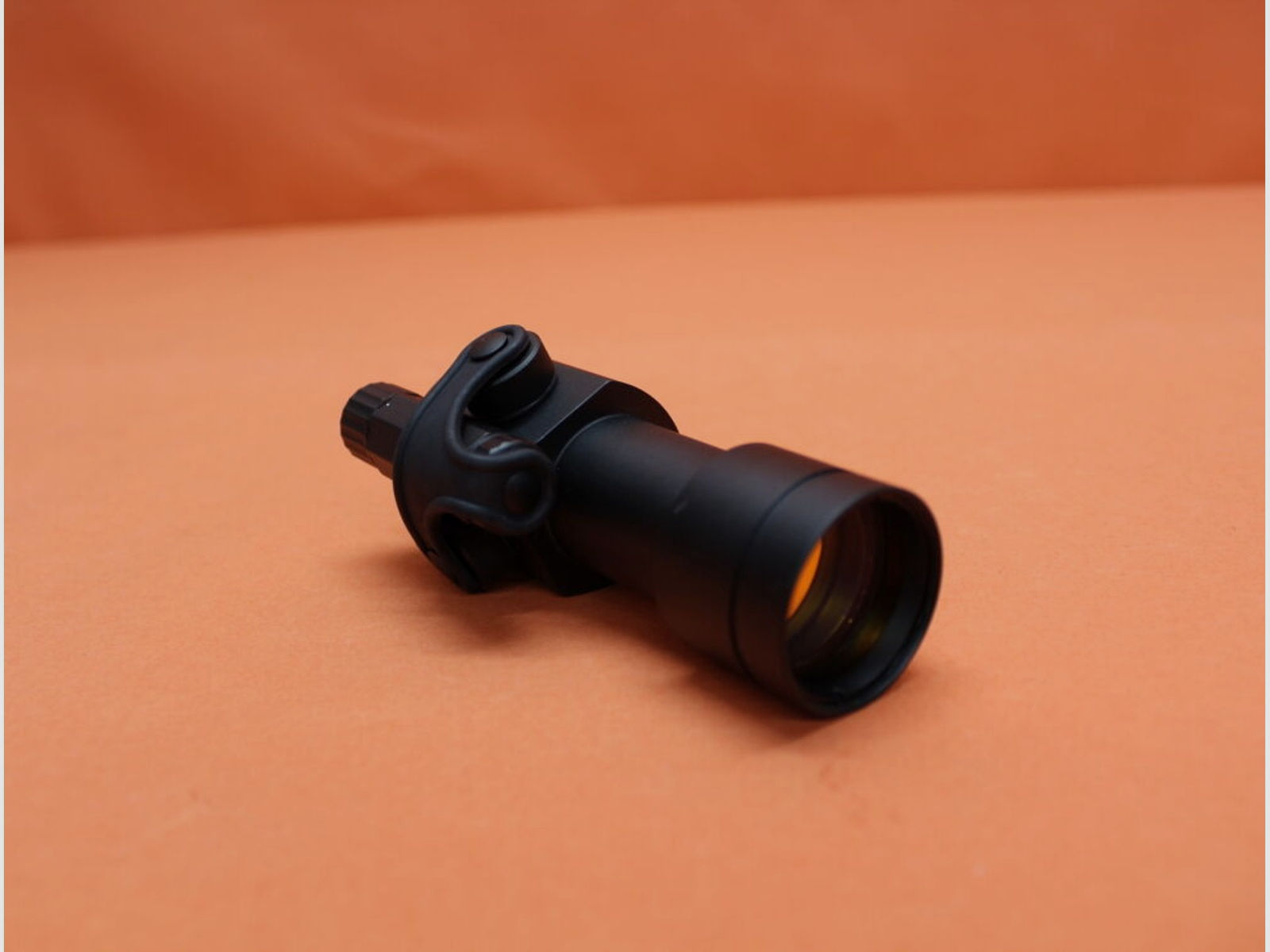 Swiss Arms	 Swiss Arms Red Dot Sight Leuchtpunktvisier: Military Model, Ringmontage f.  Weaver-/Picatinnyprofil