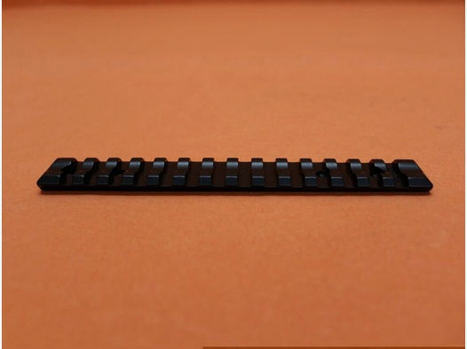 Recknagel	 Era-Tac (57050-2081) Picatinnyprofil-Montageschiene für Tikka T3/T3, Vorneigung 20 MOA, Alu schwarz