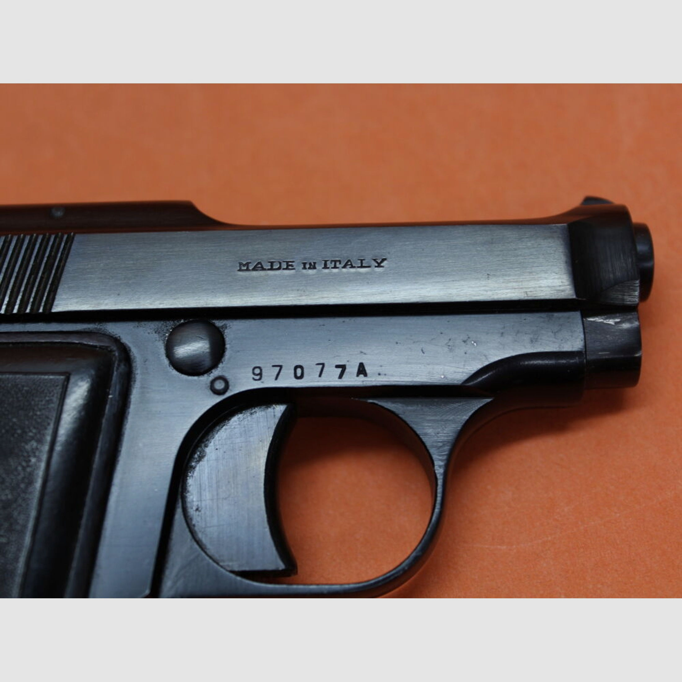 Beretta	 Ha.Pistole 6,35mmBrowning Beretta 418 "Bantam" wie James Bond Agent 007 bei Ian Flemings Romanen