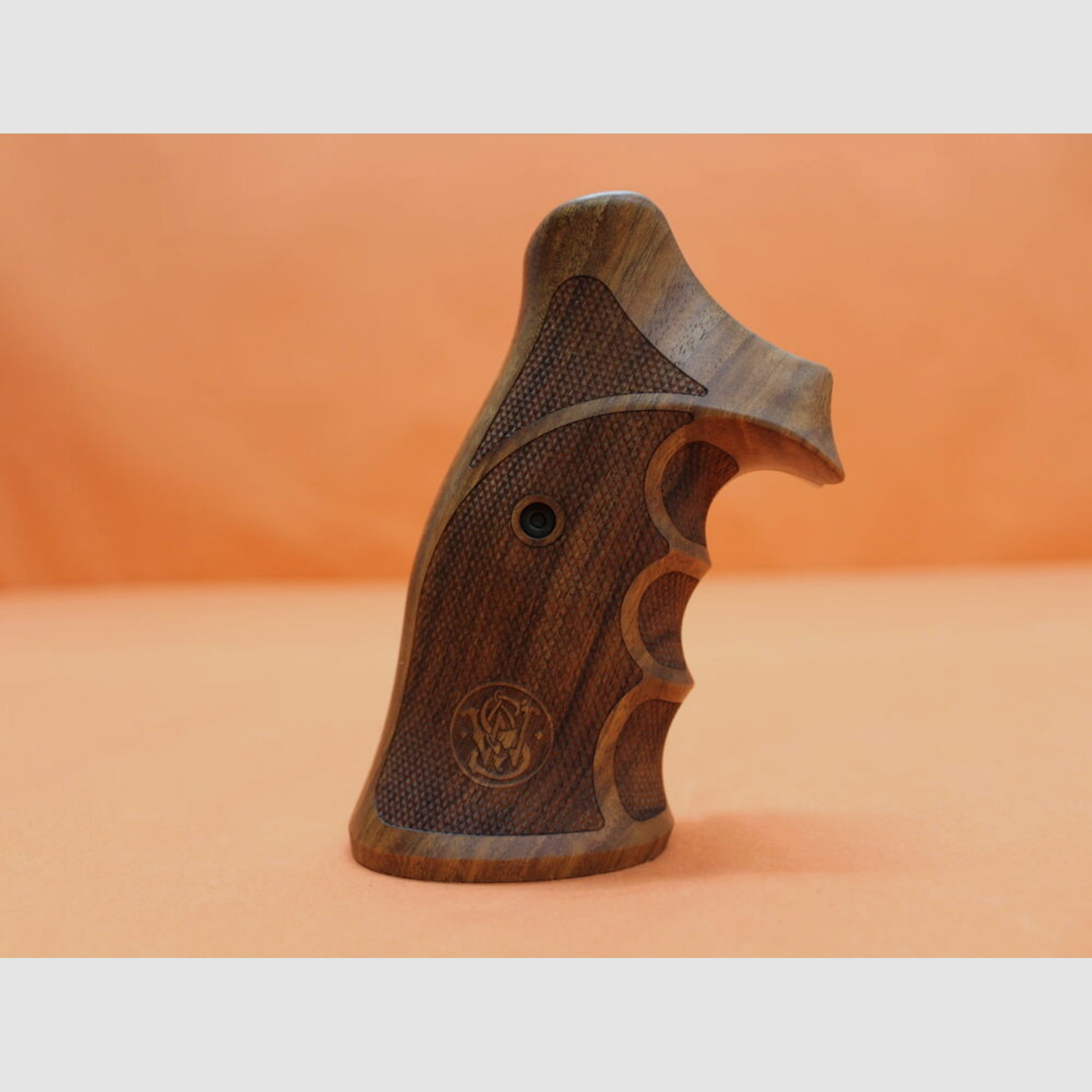 Nill	 Smith&Wesson/S&W Revolver K/L-Frame (Round Butt): Nill "Match Master" Nussbaumholz-Griffschalen Rhomlas