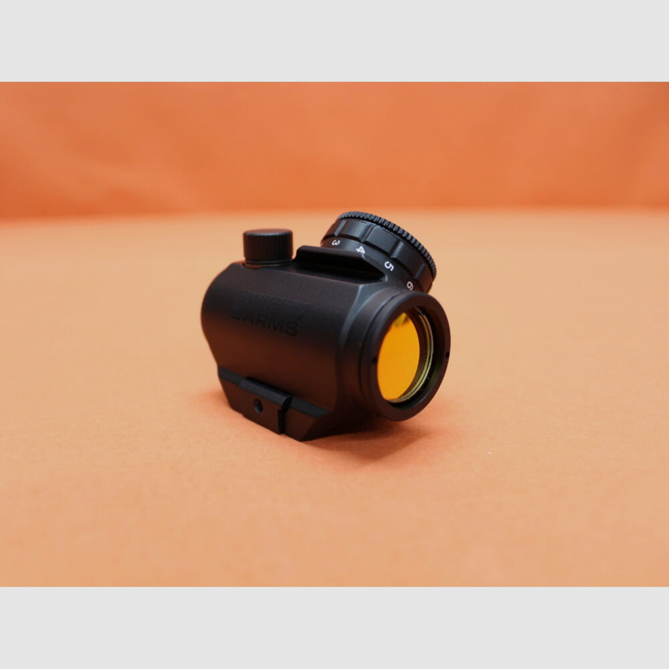 Swiss Arms	 Swiss Arms Mini Red Dot Sight Leuchtpunktvisier mit Montage f. Weaver-/ Picatinnyprofil