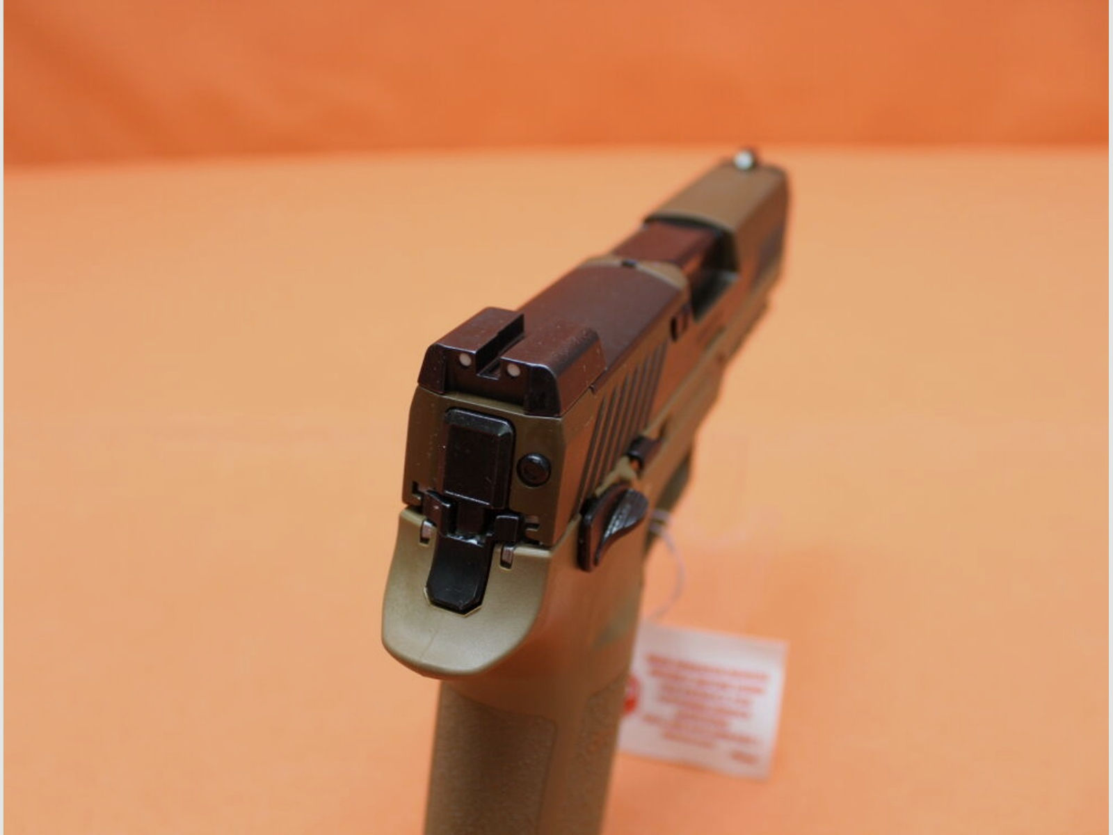 SIG Sauer	 Ha.Pistole 9mmLuger SIG Sauer P320 M18 99mm Lauf Coyote Tan/ OR Optic Ready 9mmPara/9x19