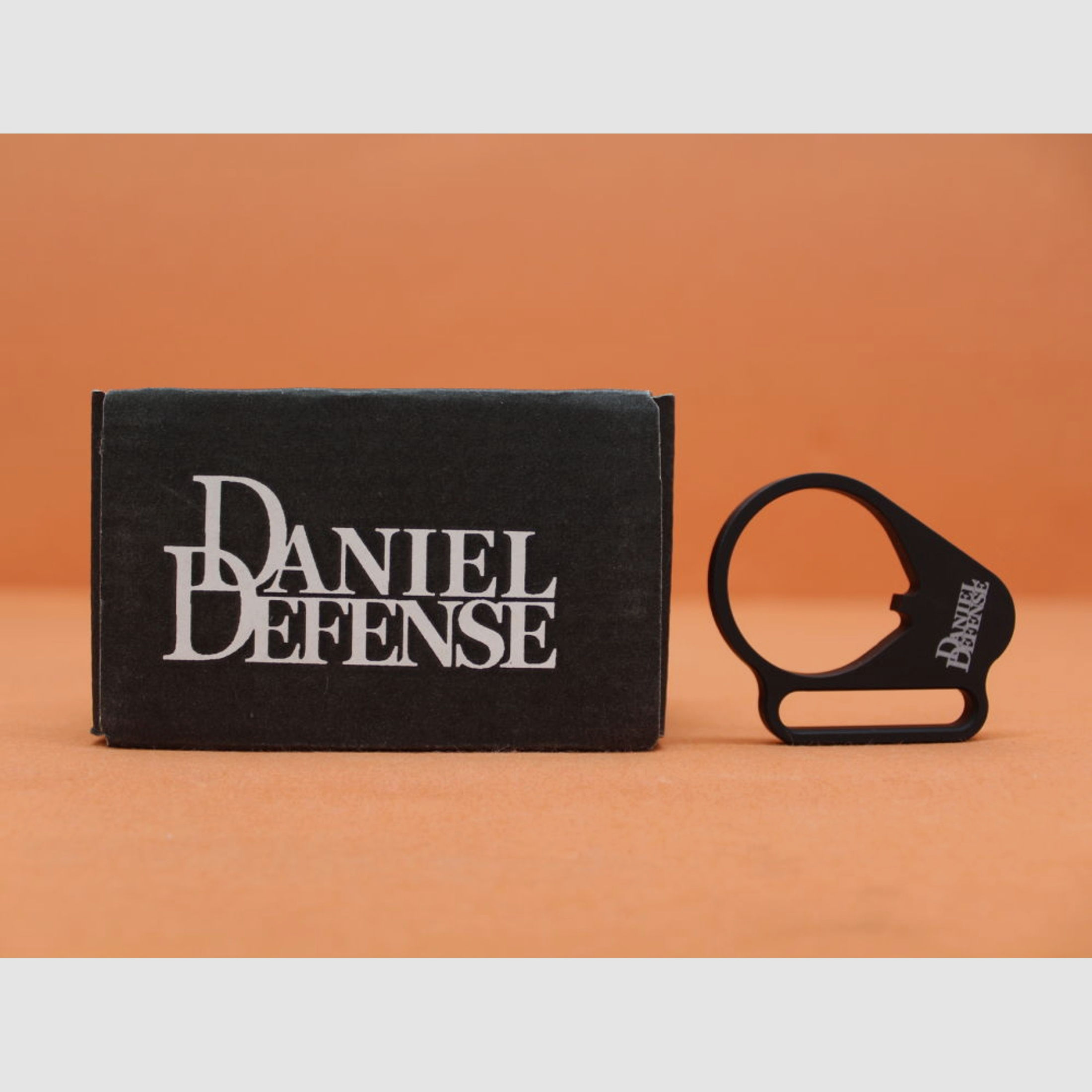 Daniel Defense, Inc.	 AR-15: Receiver End Plate Daniel Defense (DD-4000) Burnsed Loop Sling Mount Adapter/ Riemenbügel