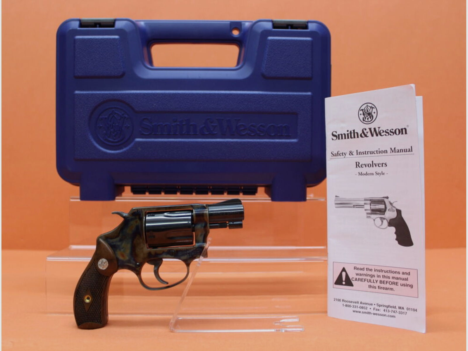 Smith & Wesson/S&W	 Revolver .38Special Smith&Wesson/ S&W36-10 brüniert/ buntgehärtet, 1 7/8" Lauf/ Holzgriffschalen