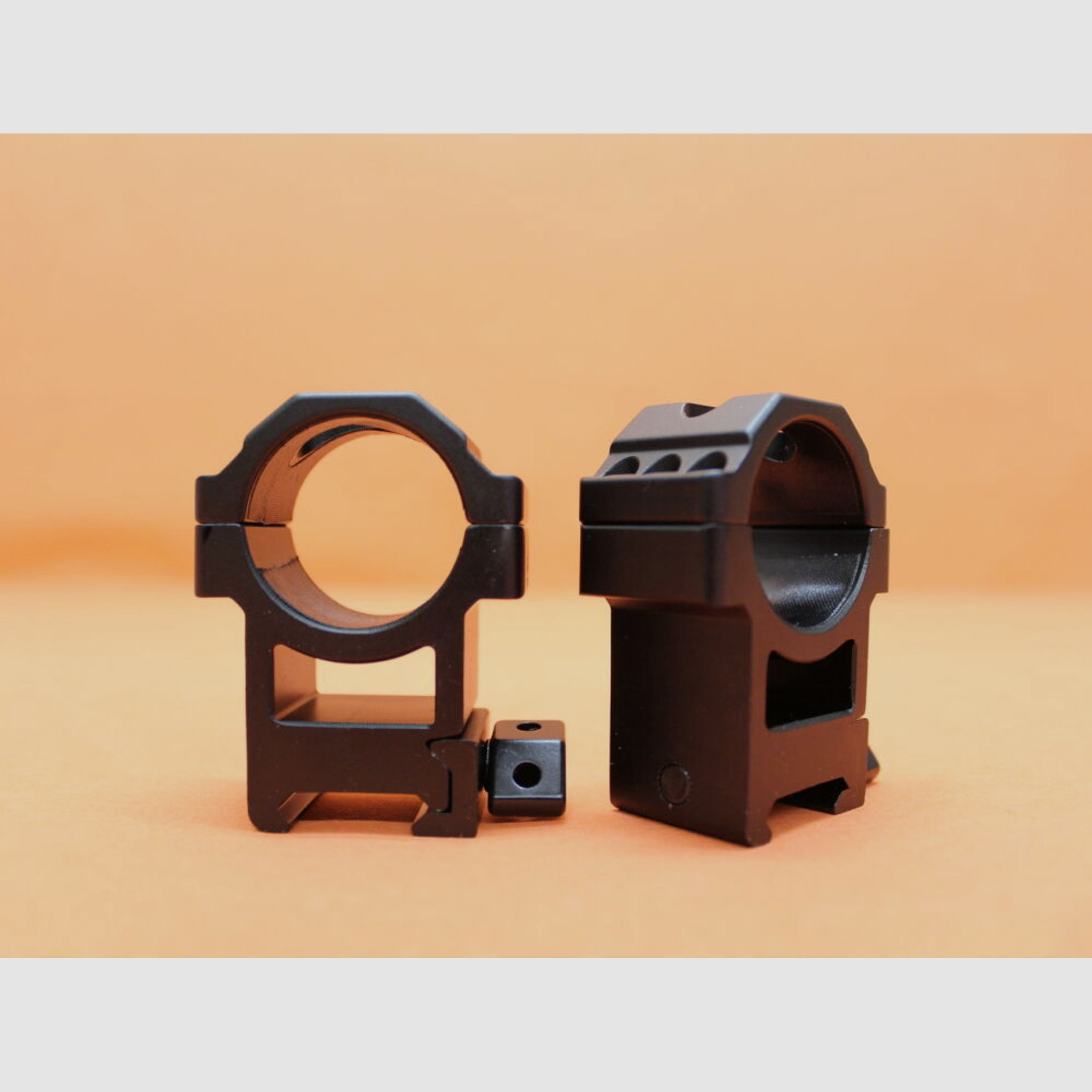 UTG - Leapers	 UTG QD Montageringe 30mm High (RG2W3226) Twist Lock Alu schwarz für Picatinnyprofil BH=22mm