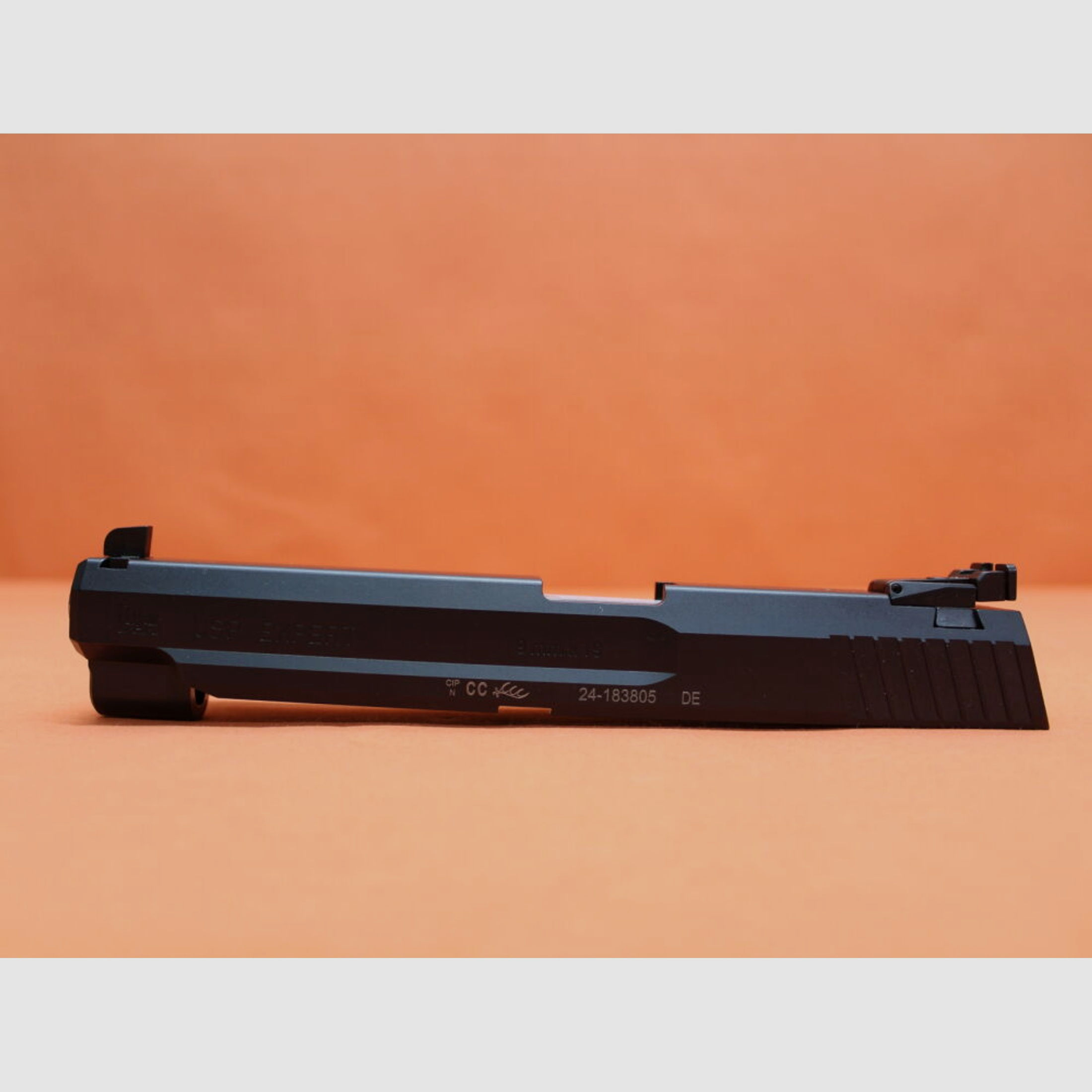 Heckler & Koch HK	 Wechselsystem 9mmLuger Heckler&Koch/H&K HK USP EXPERT für Basiswaffe .45Auto 132mmLauf(9mmPara/9x19)