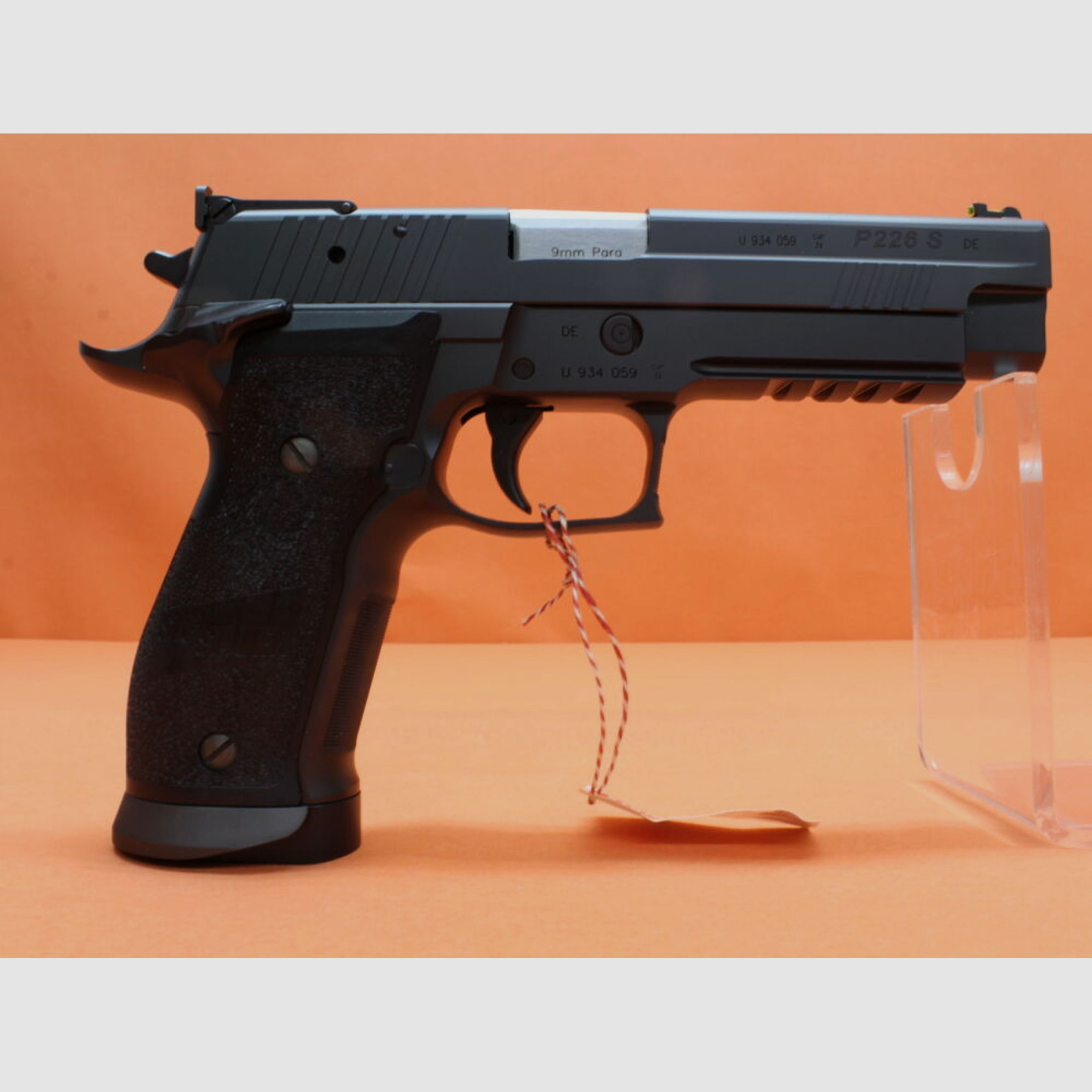 SIG Sauer	 Ha.Pistole 9mmLuger SIG Sauer P226S X-FIVE PRACTICAL Final Edition 5" Lauf/ Fiberkorn (9mmPara/9x19)