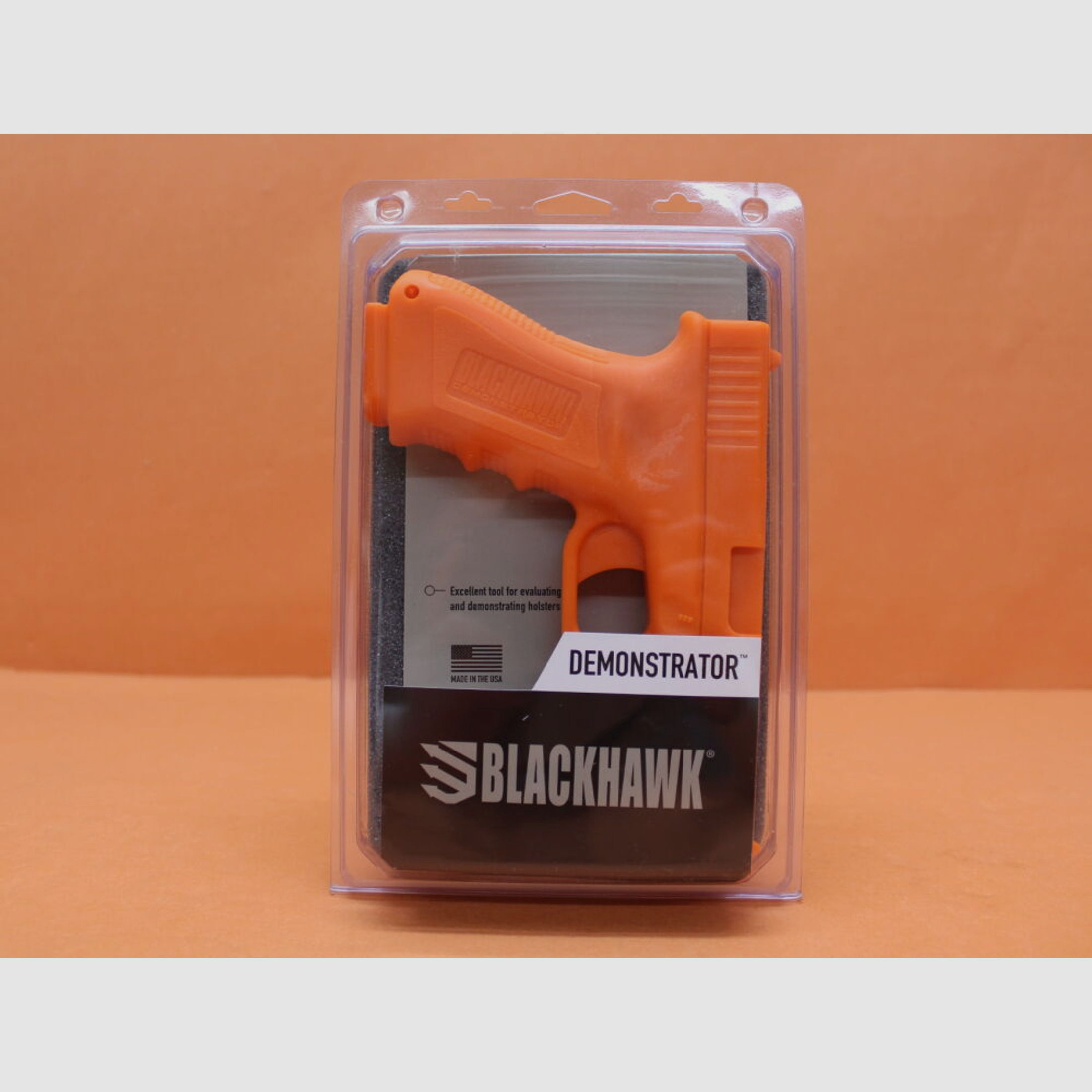 Blackhawk	 Blackhawk Demo Gun Glock 17 (44DGGL17OR) Polymer Orange
