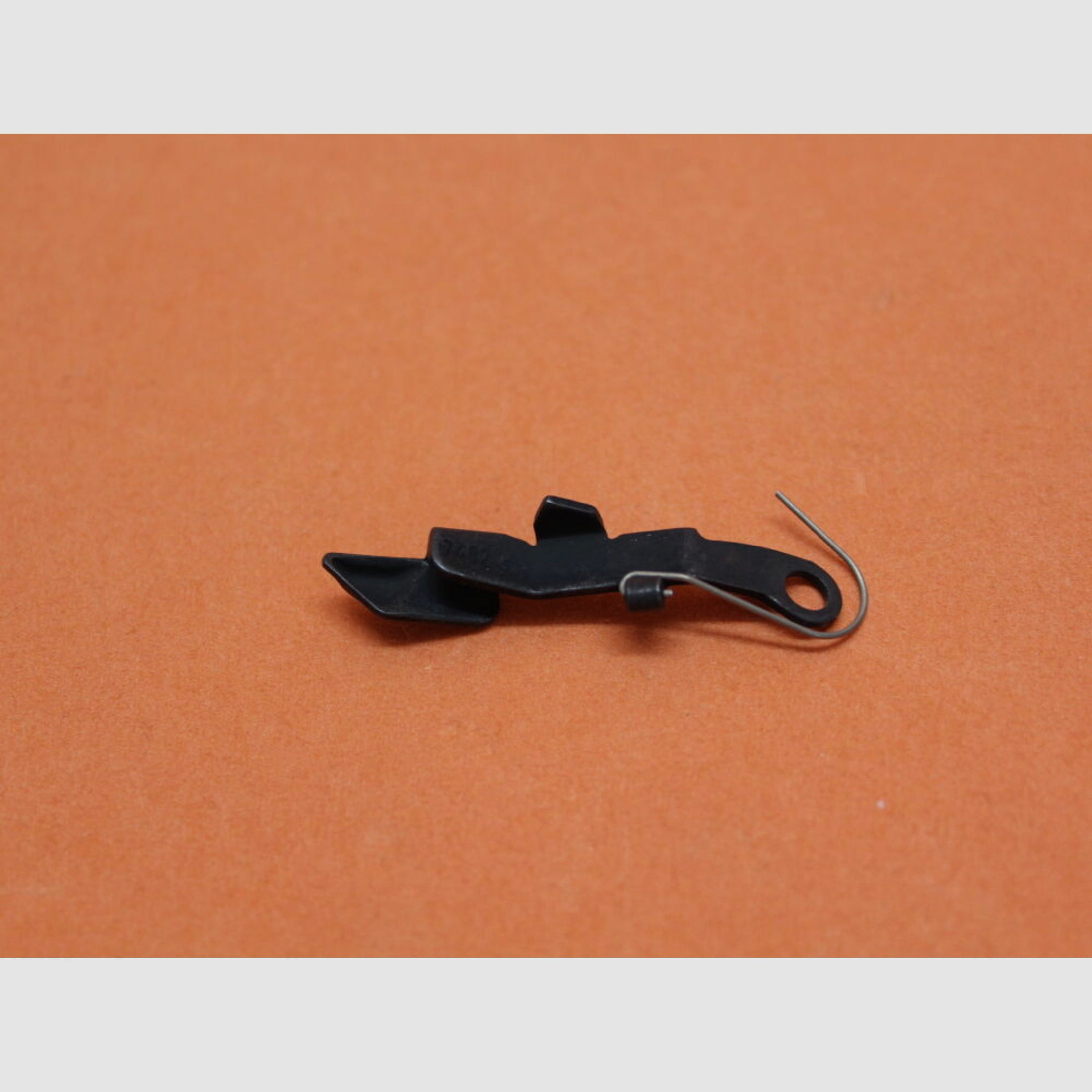 Glock	 Glock (-Gen4): Verschlussfanghebel verlängert Small Frame (ab Modelljahr 2001)