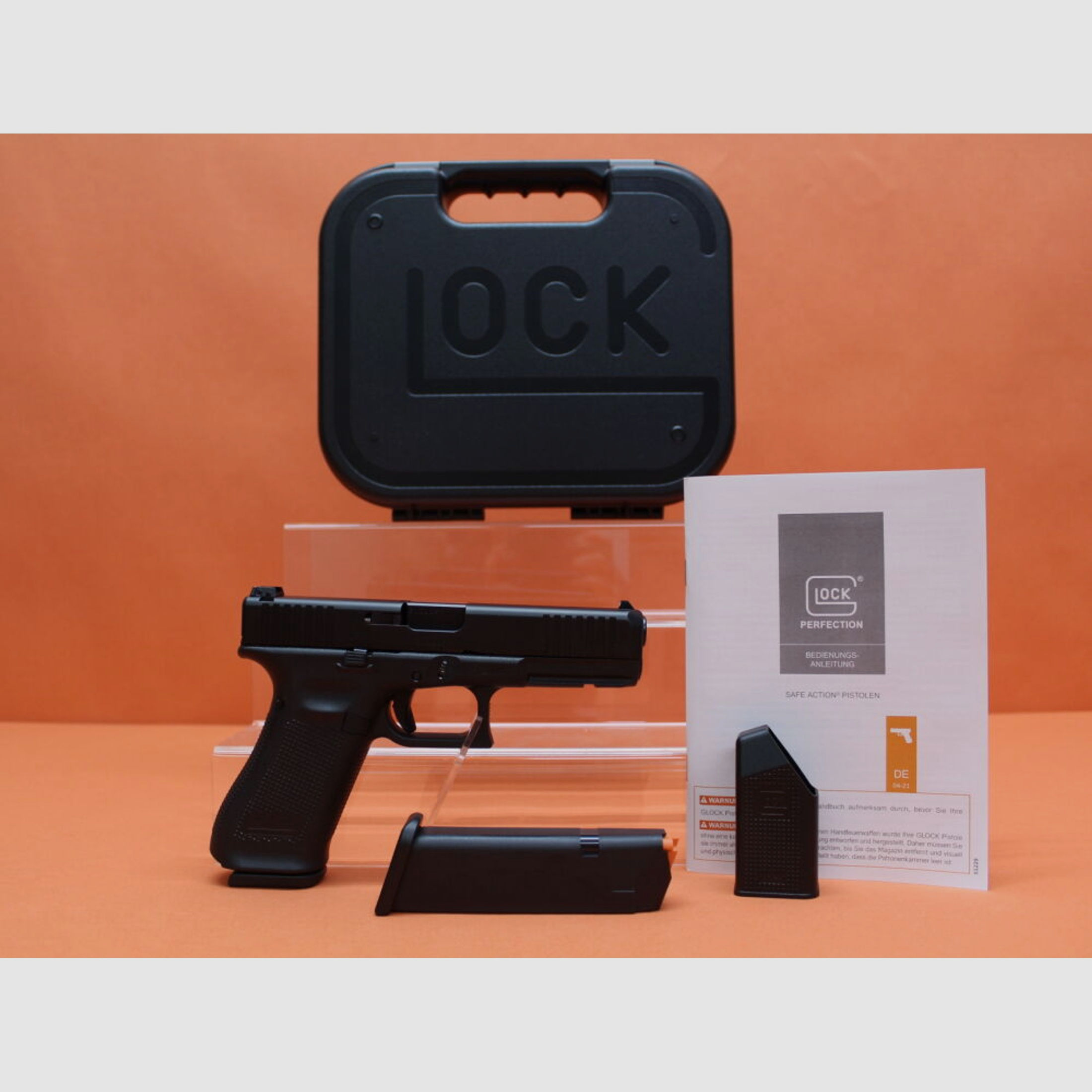 Glock	 Ha.Pistole 9mmLuger Glock17 Gen5 114mm Lauf/ Front Serrations/ Reservemagazin (9mmPara/9x19)