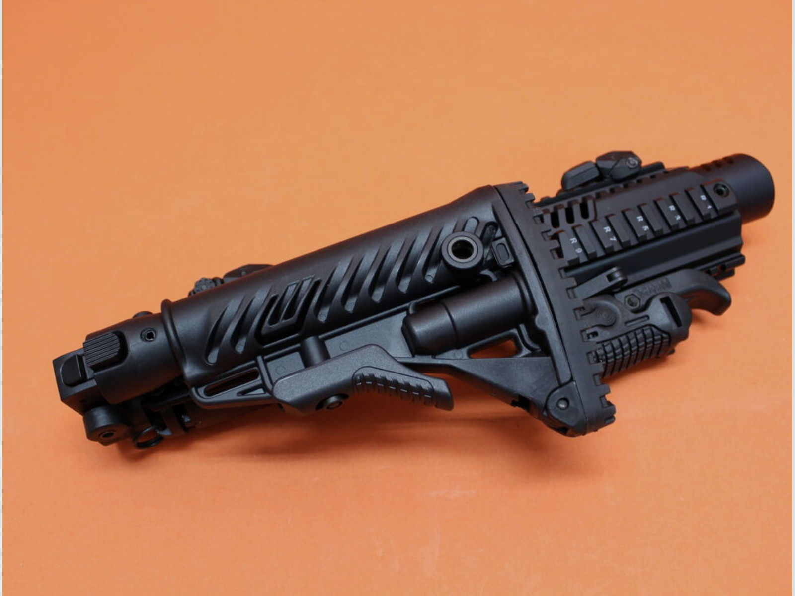 FAB Defense	 Glock 17/19 (Gen3/4): FAB Defense KPOS-G2<17/19>BLK PDW Conversion Gen2 Alu 4-Rail-Schaftsystem CAR